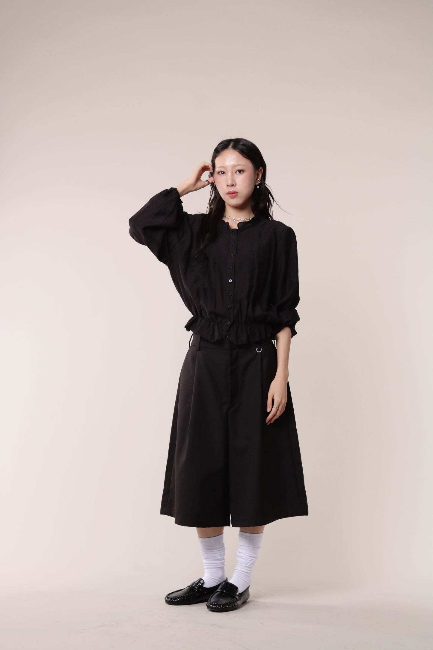 Retro Ruffle Shirt (Black)