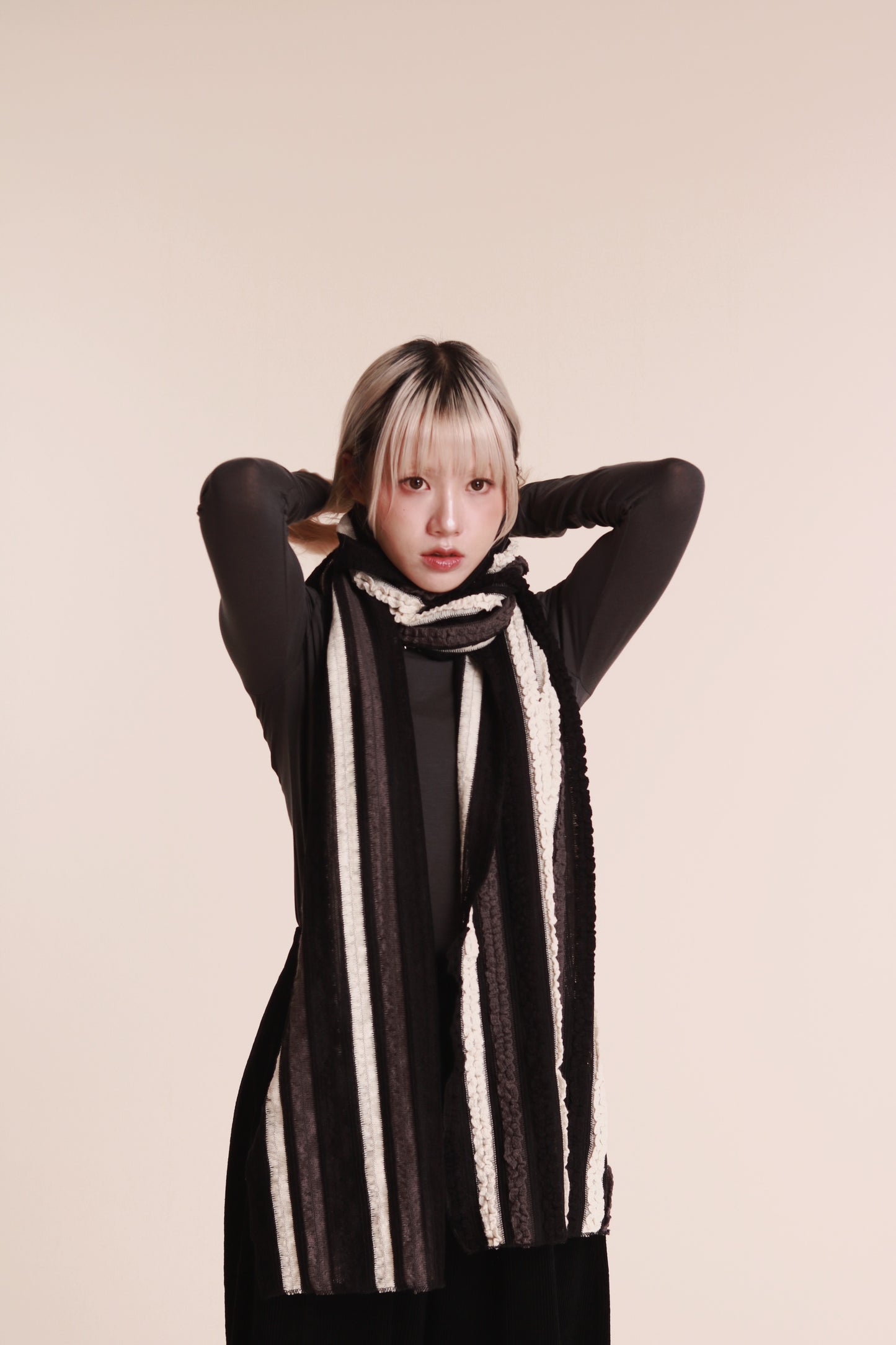 Atwood Scarf (Black)