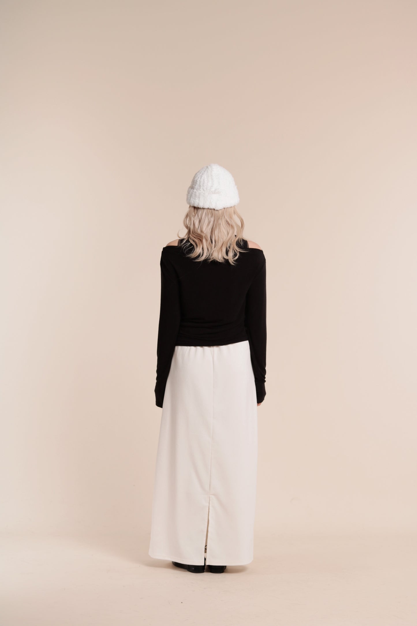 Momo Beanie (White)