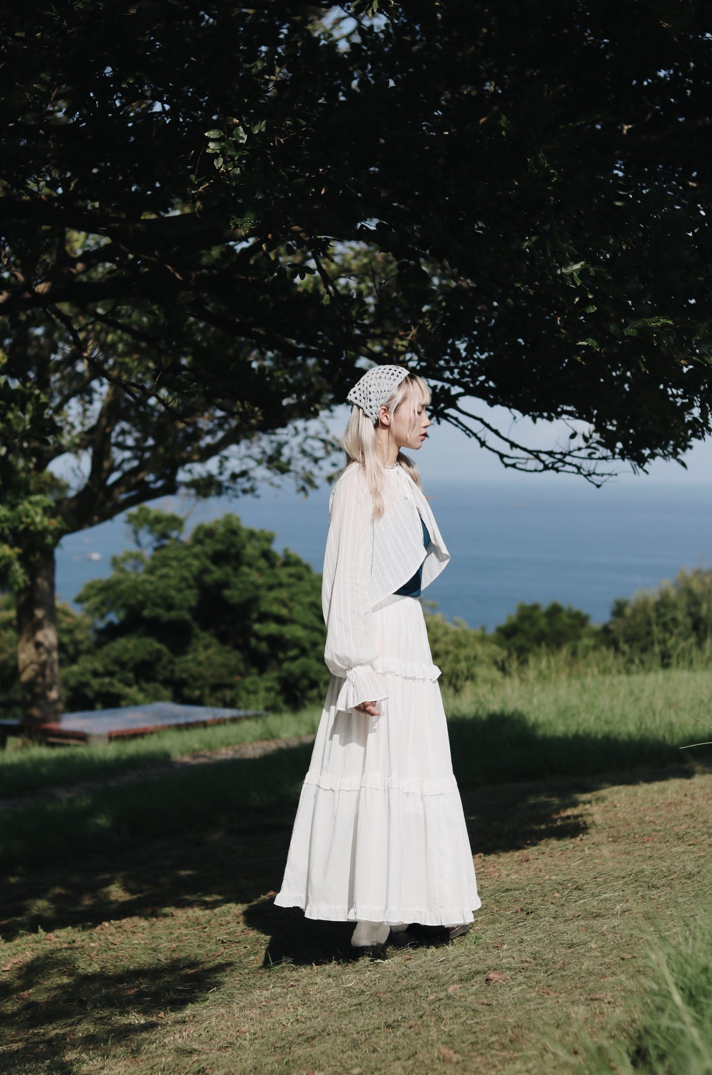 Flora Cropped Shirt (White)