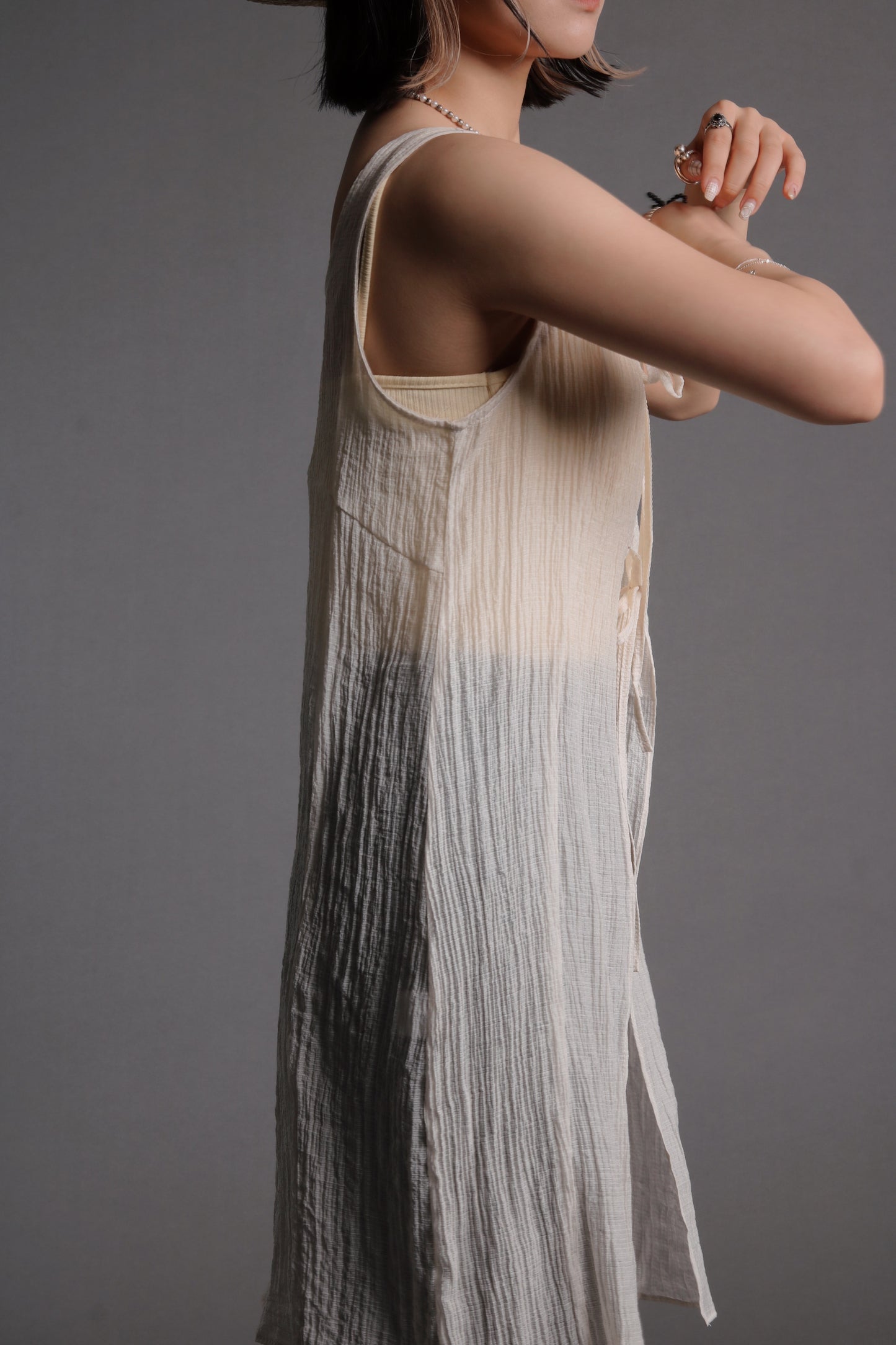 Ribbon Vest (Beige)