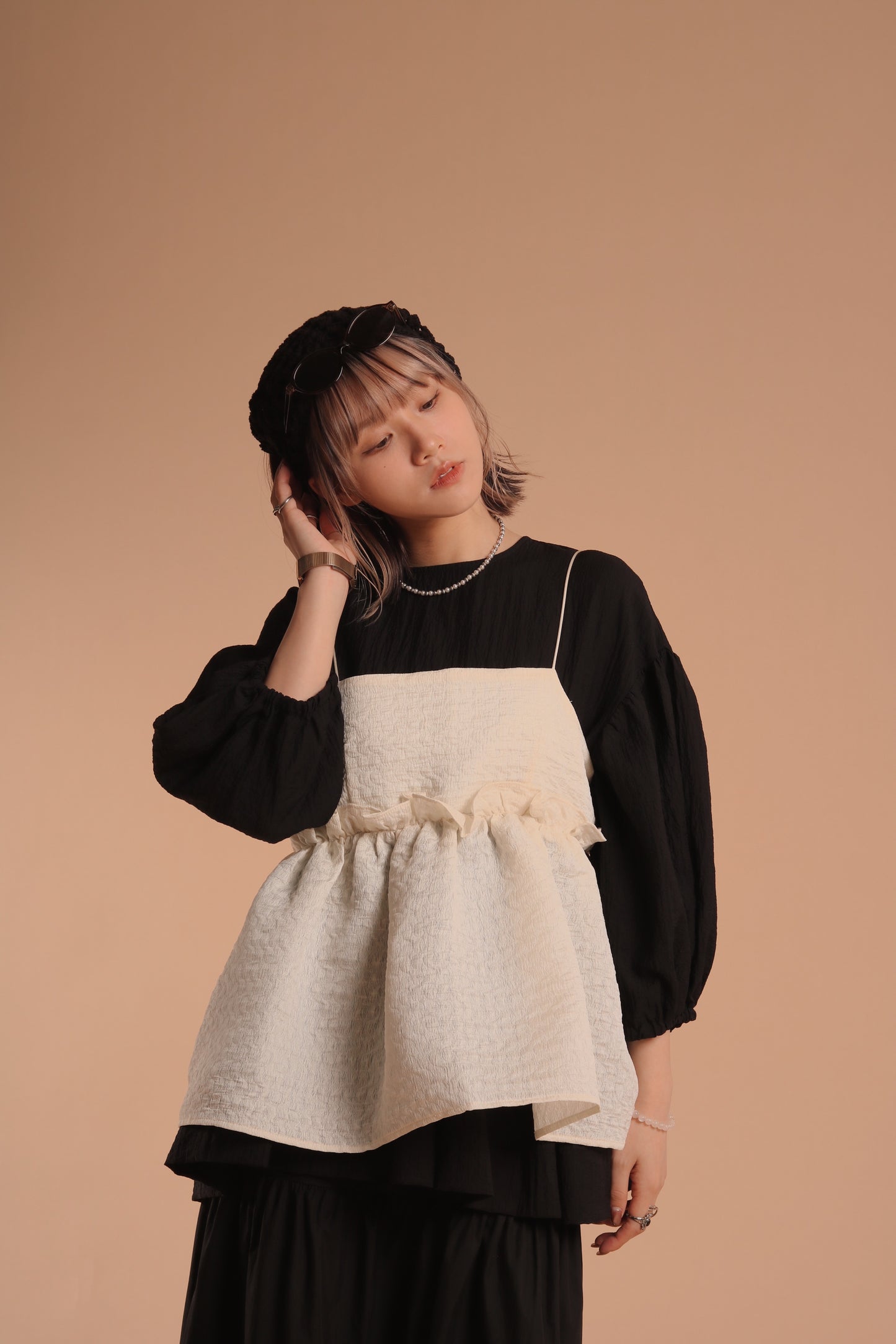 Doll Puff Sleeve Blouse (Black)