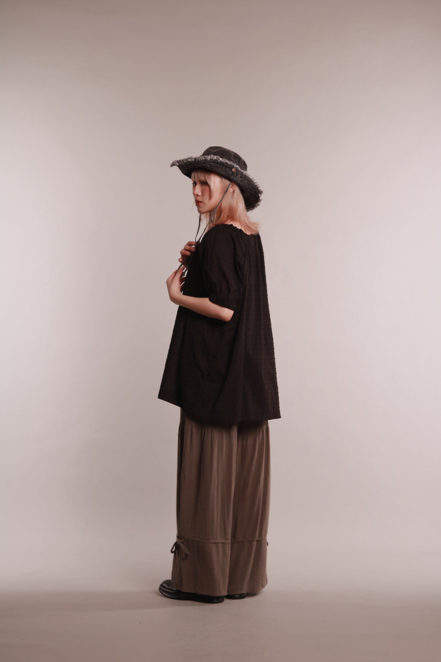 Dot Dot Blouse (Black)