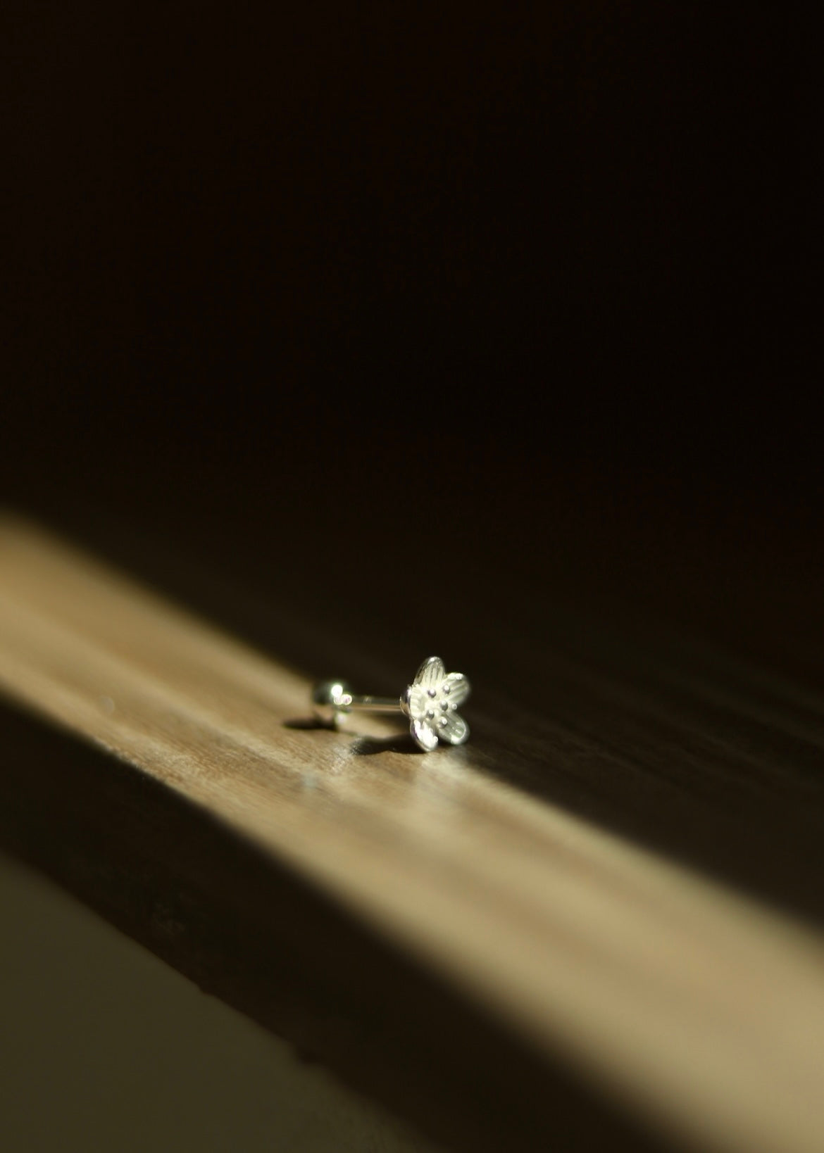 Tiny Flower Earring (Silver)