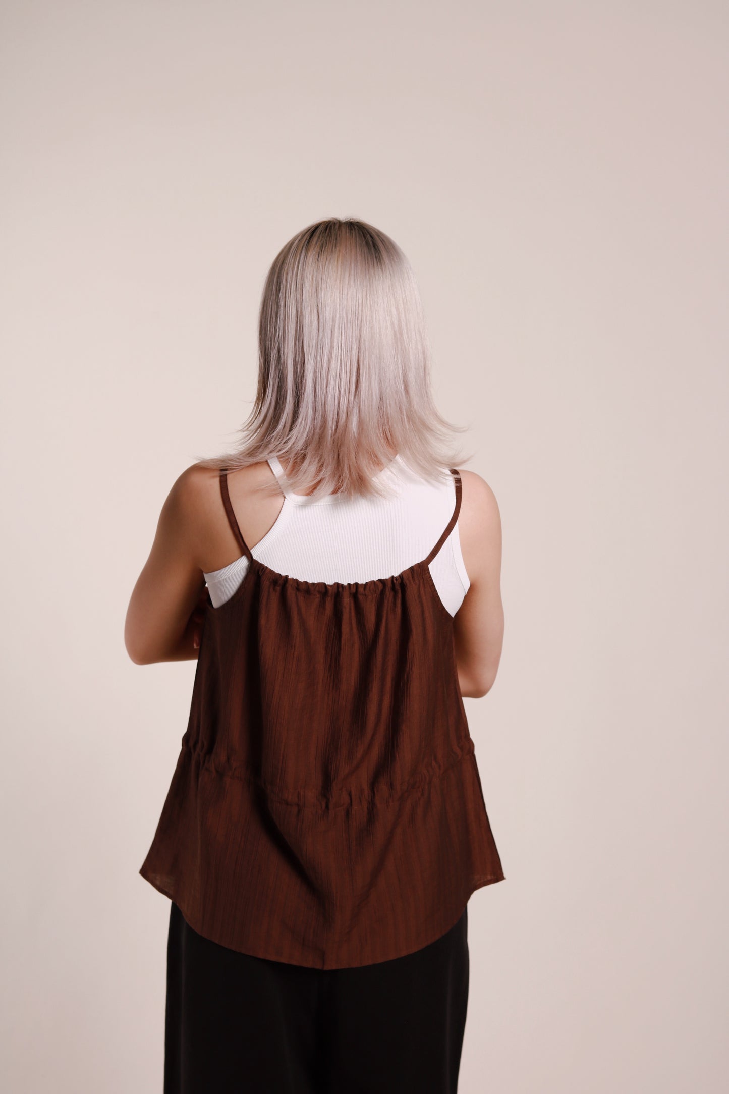 Gathered Ribbon Sleeveless Top (Brown)