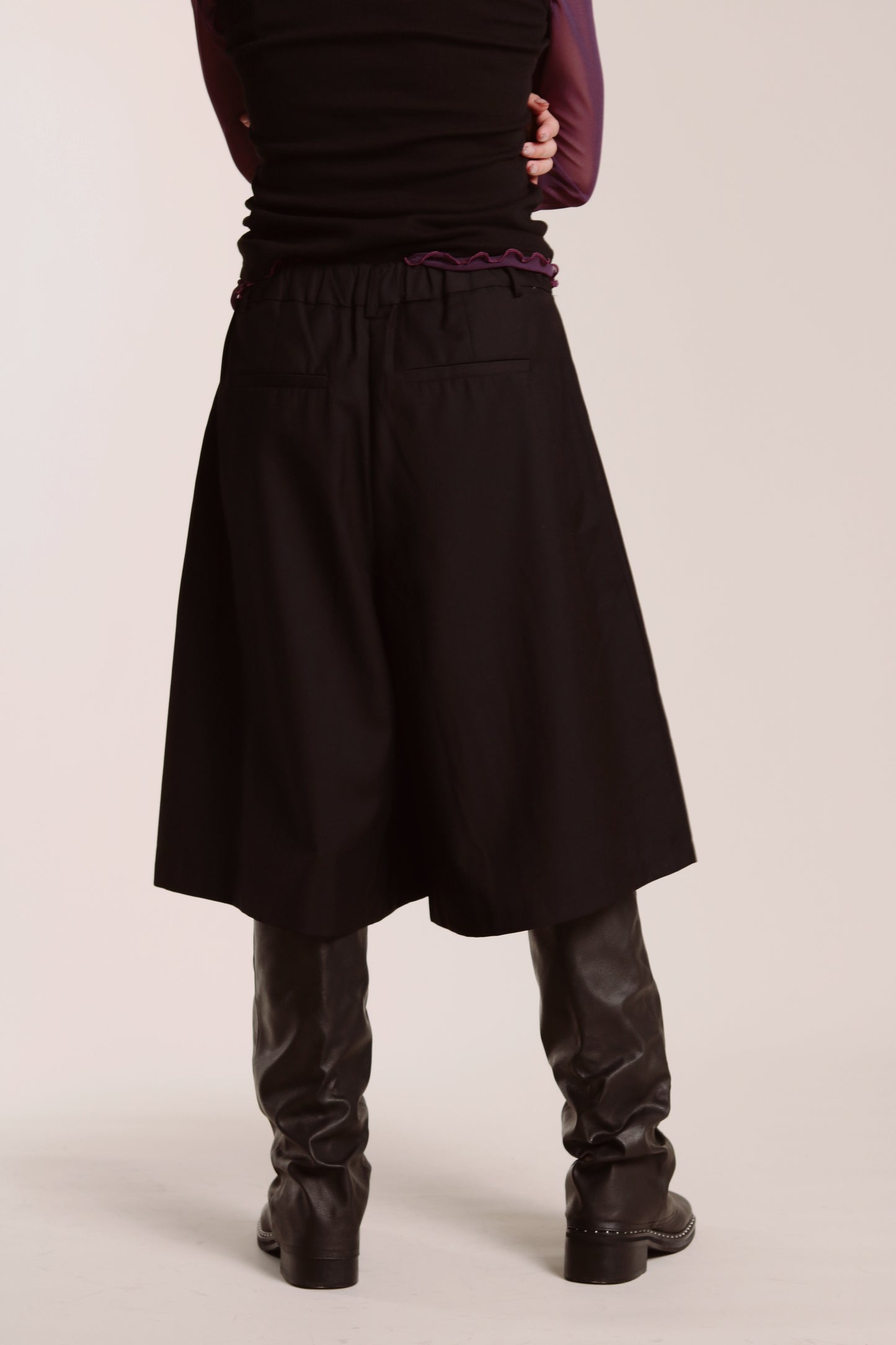 Layered Pleat Shorts (Black)