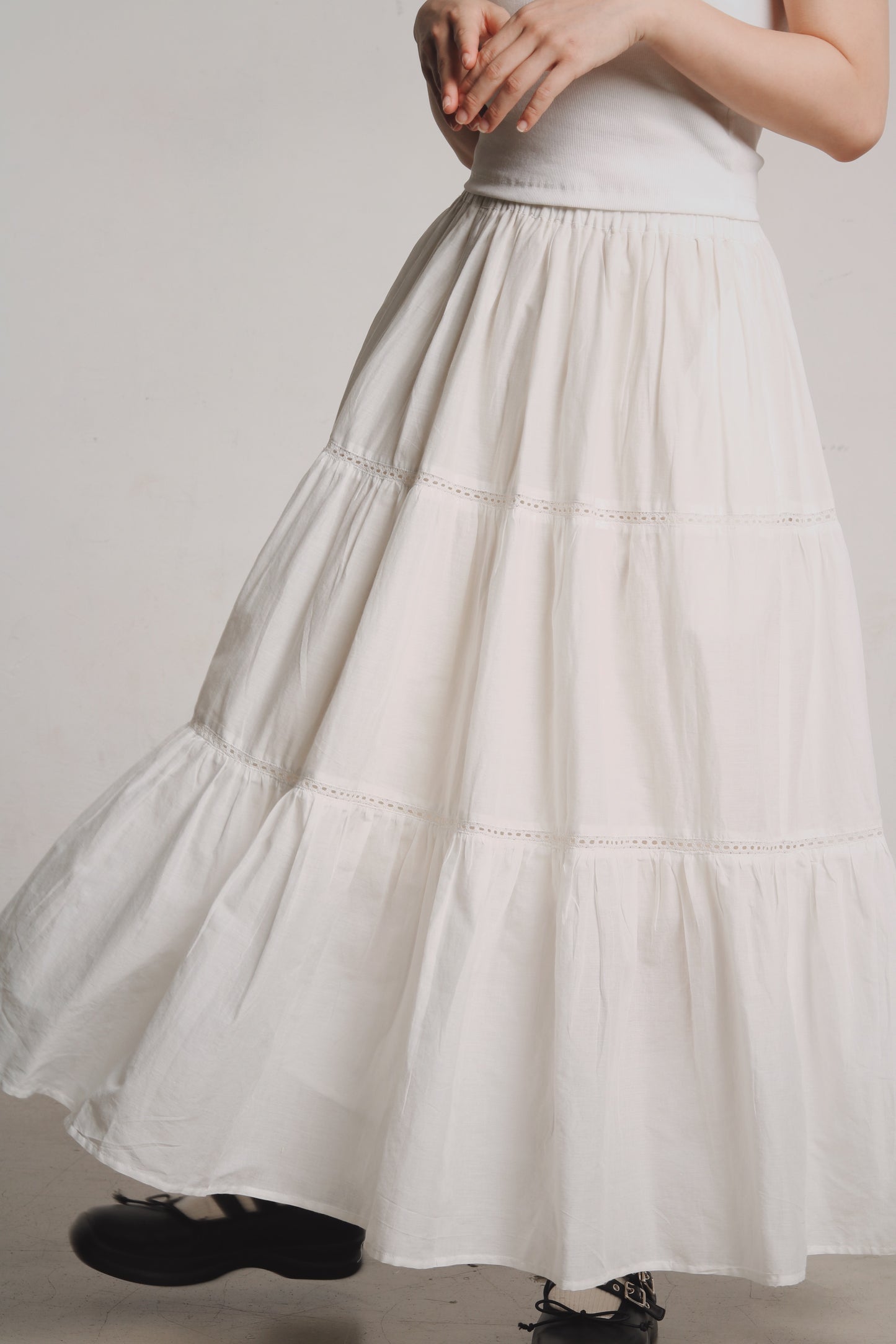 Doll Tiered Skirt (White)