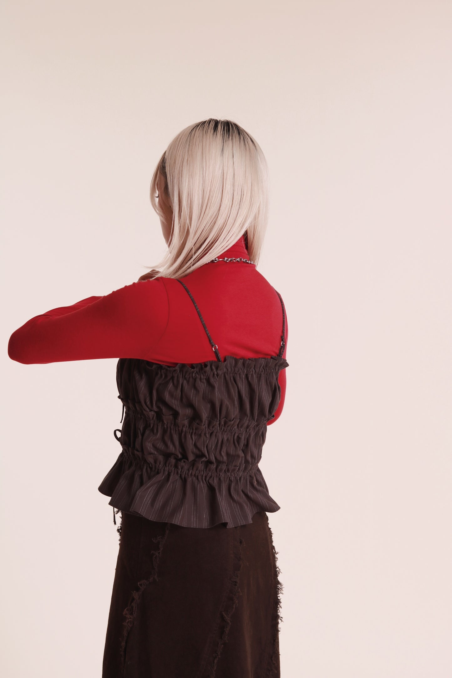 Gathered Ribbon Sleeveless Top (Black)