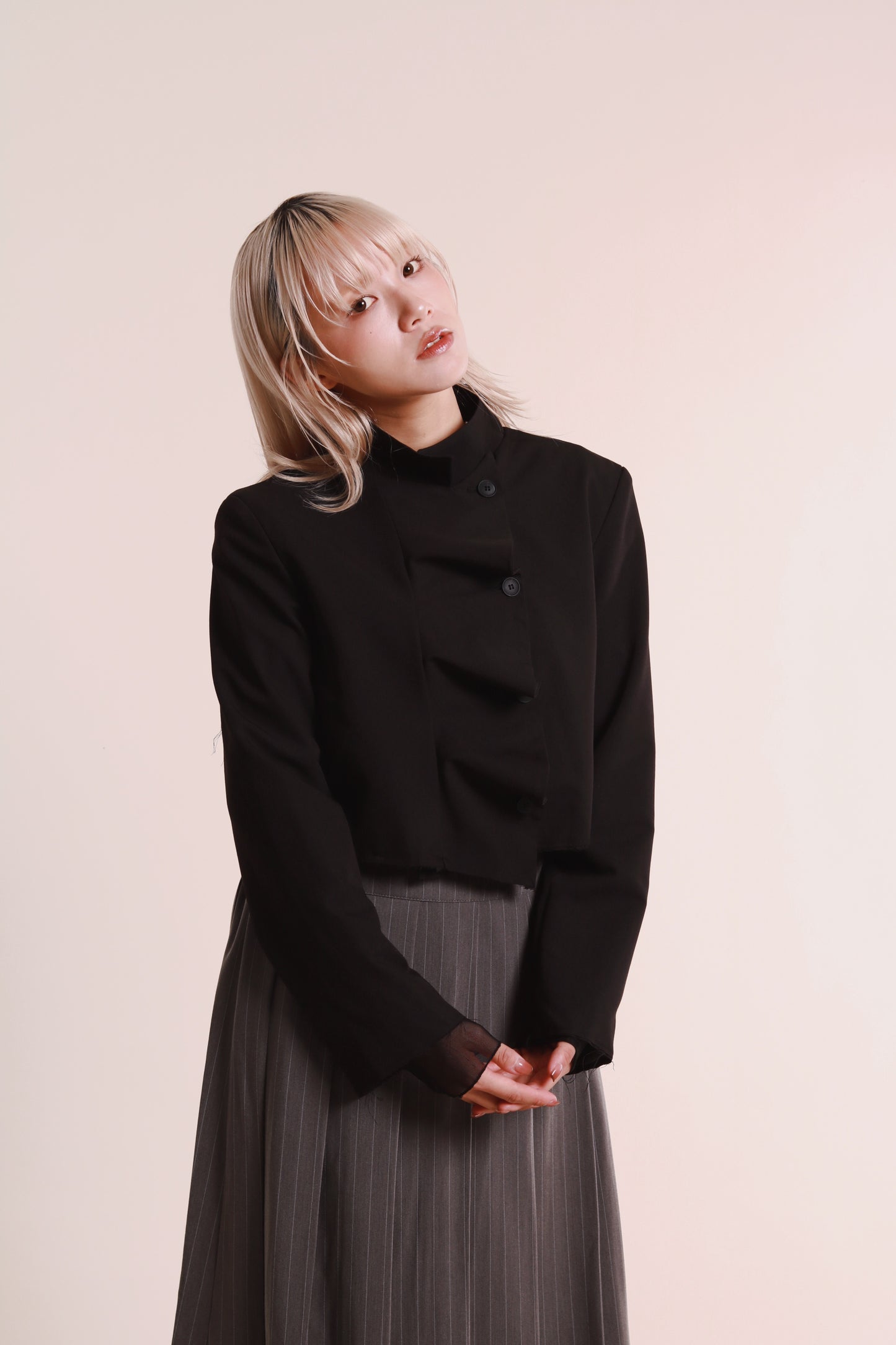 Gentle Pleat Jacket (Black)