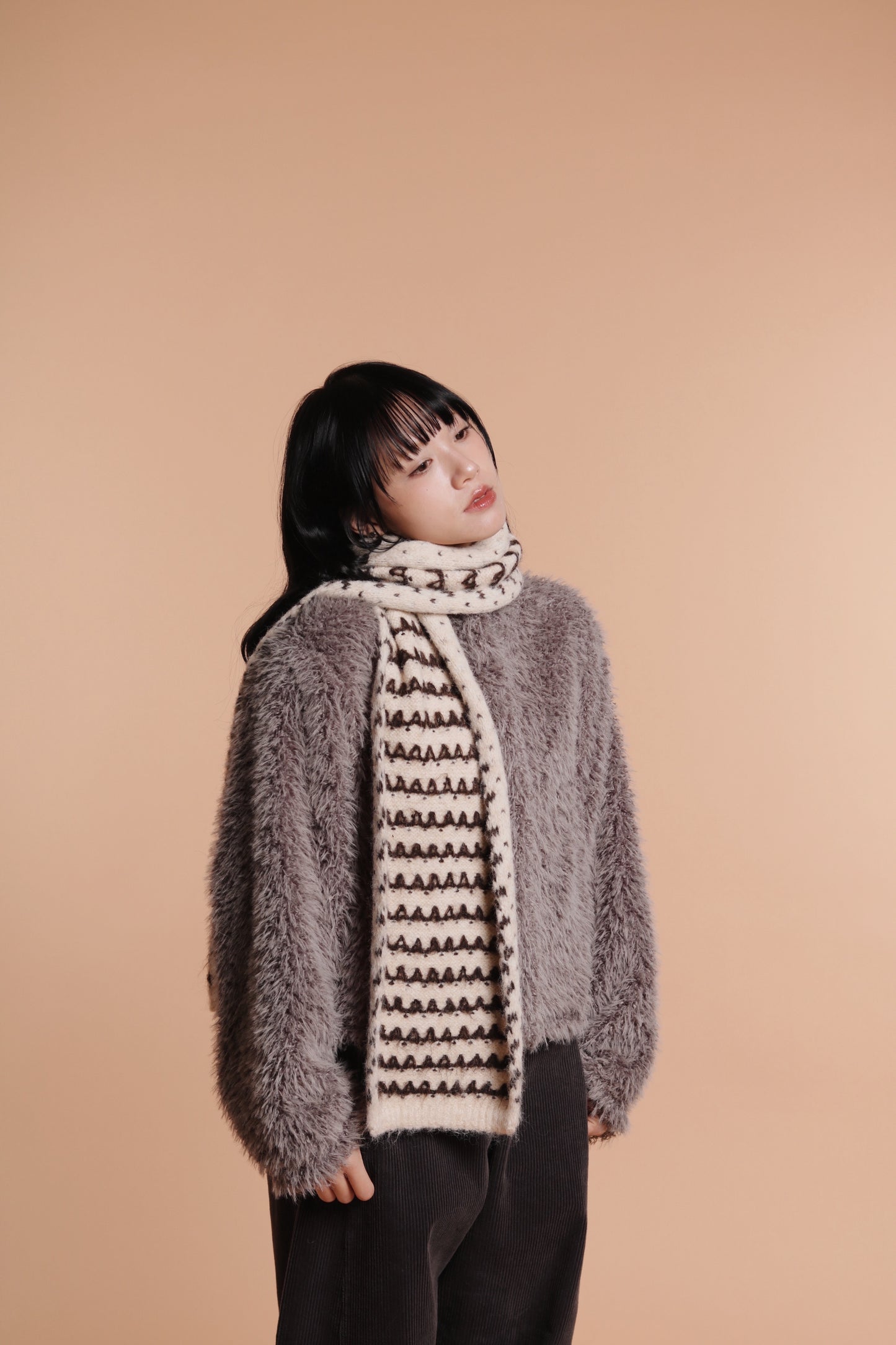 Triangle Muffler (Beige)