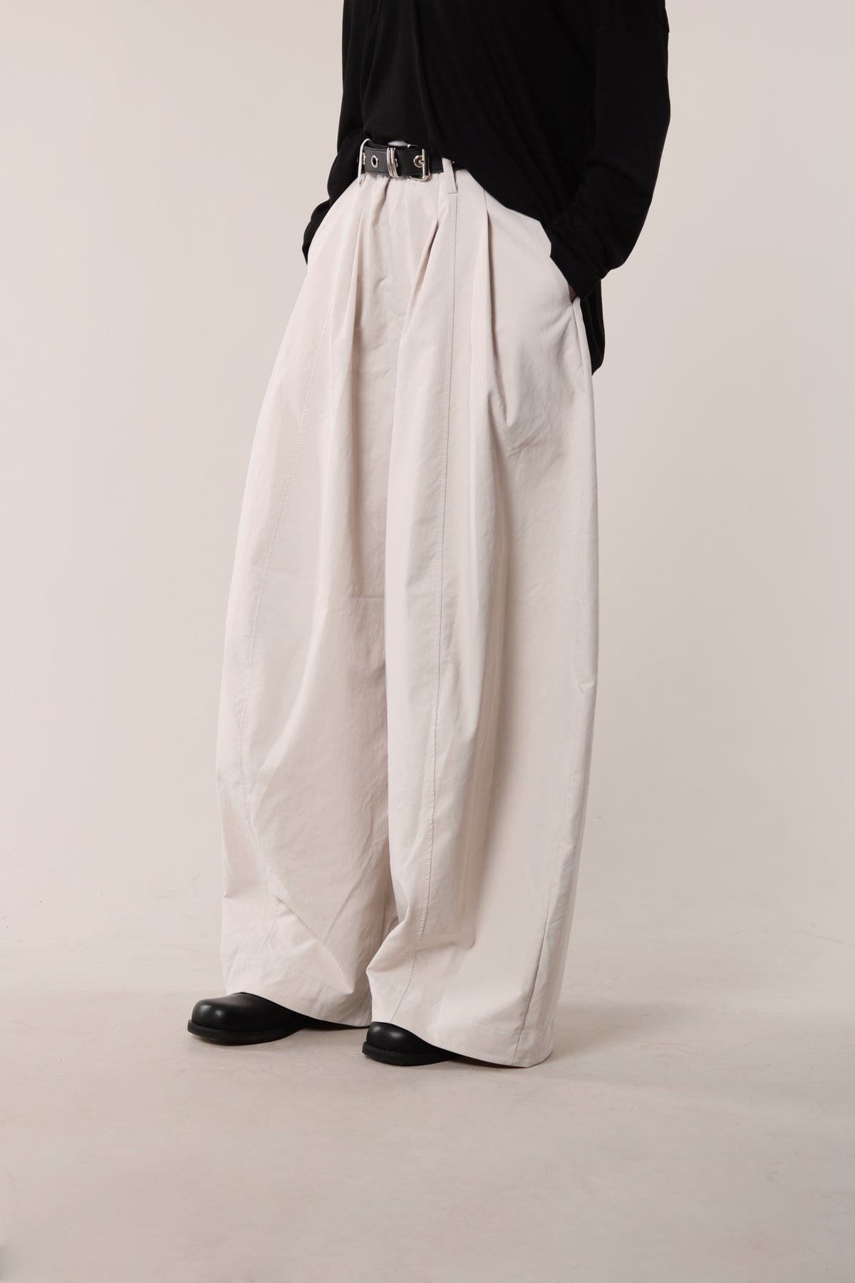 Ari Pants (Light Beige)