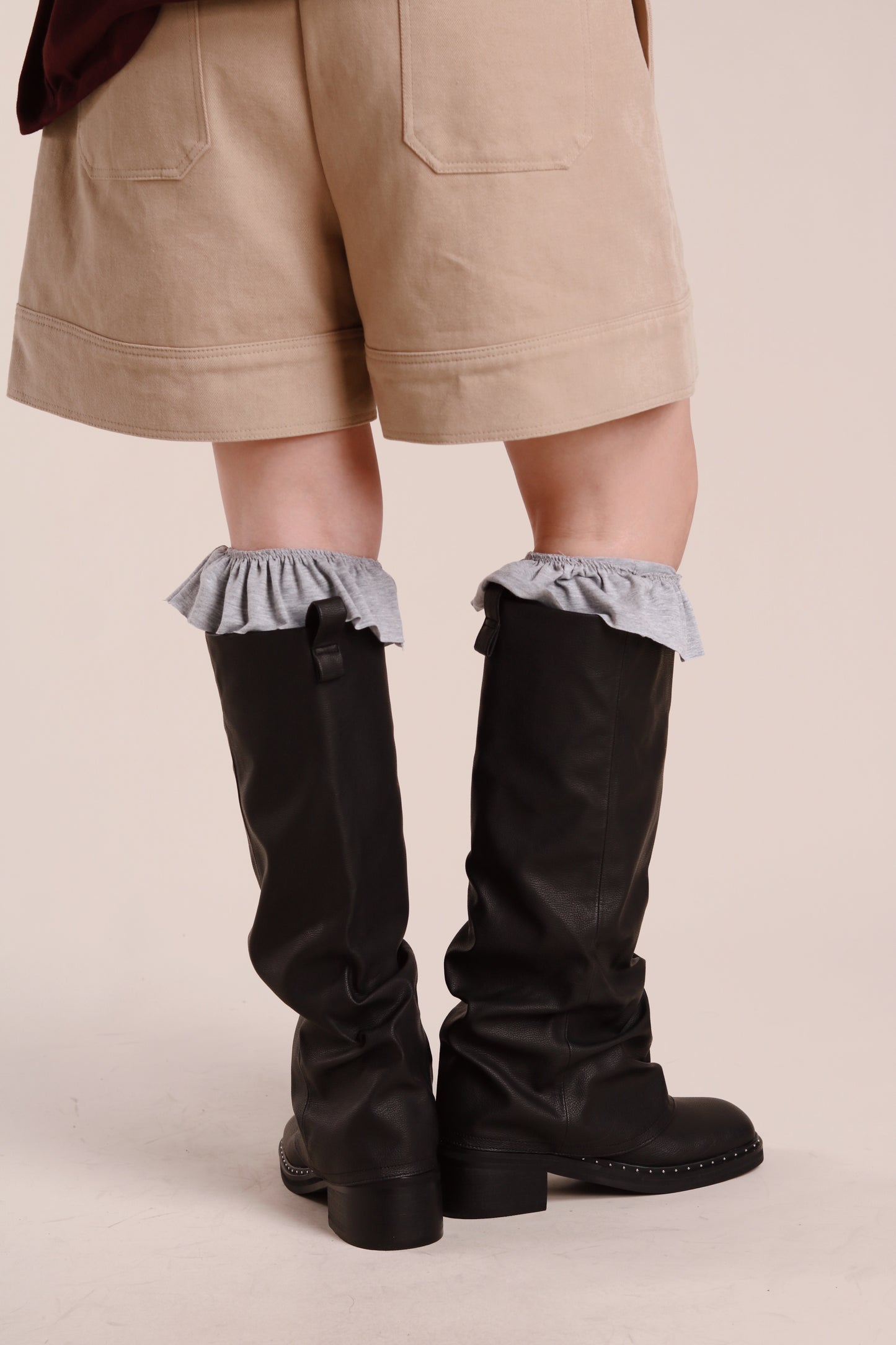 Ruffle Socks (Grey)