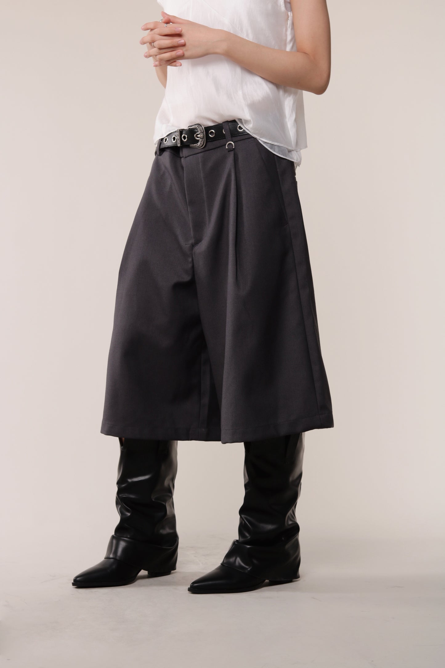 Classic Shorts (Charcoal)