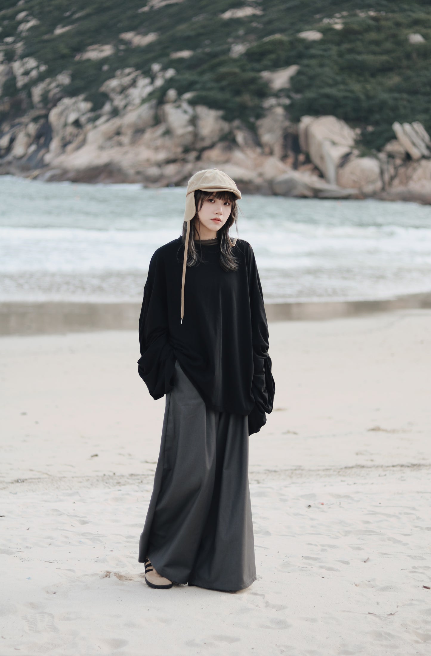 Snoopy Hat (Beige/Black/White)