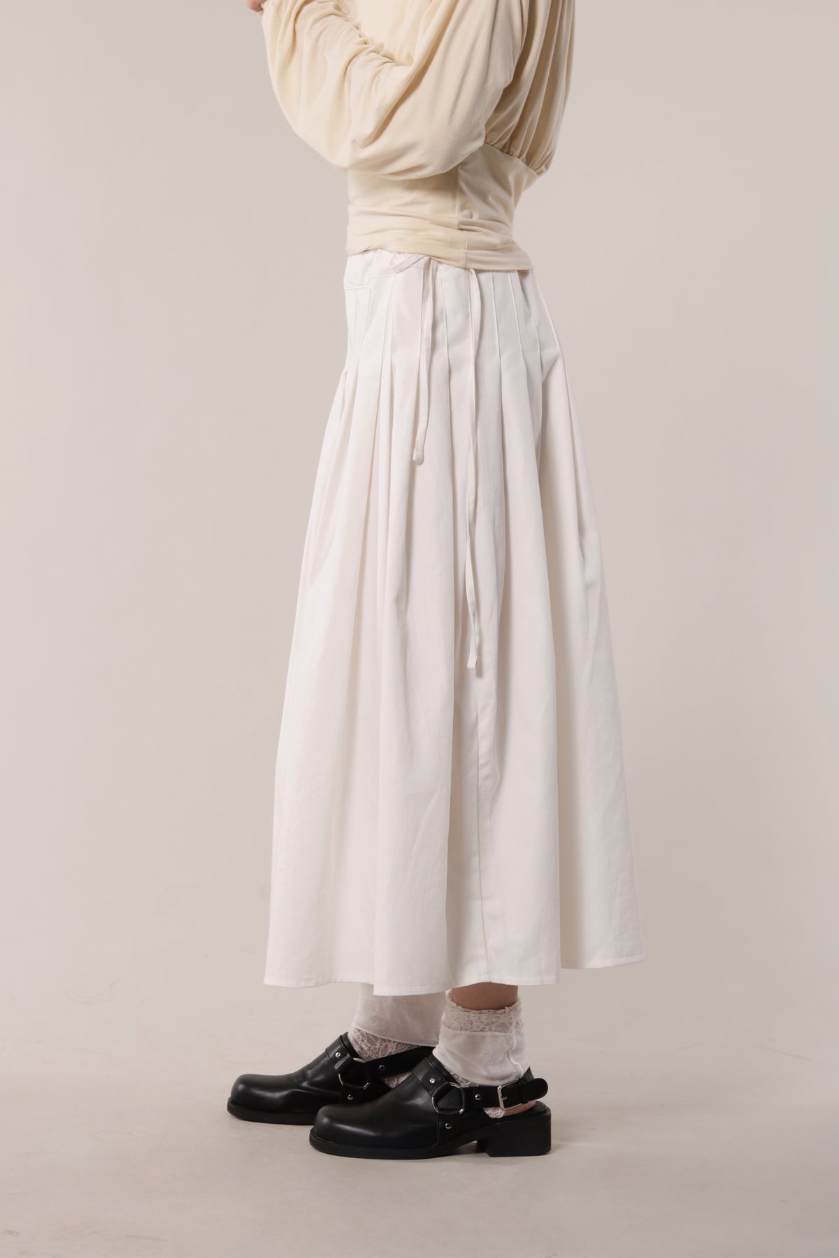 Pleated Skirt (Ivory)