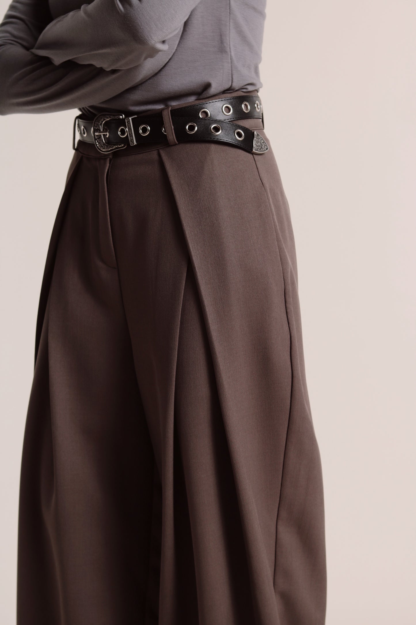 Spring Pleat Pants (Brown)