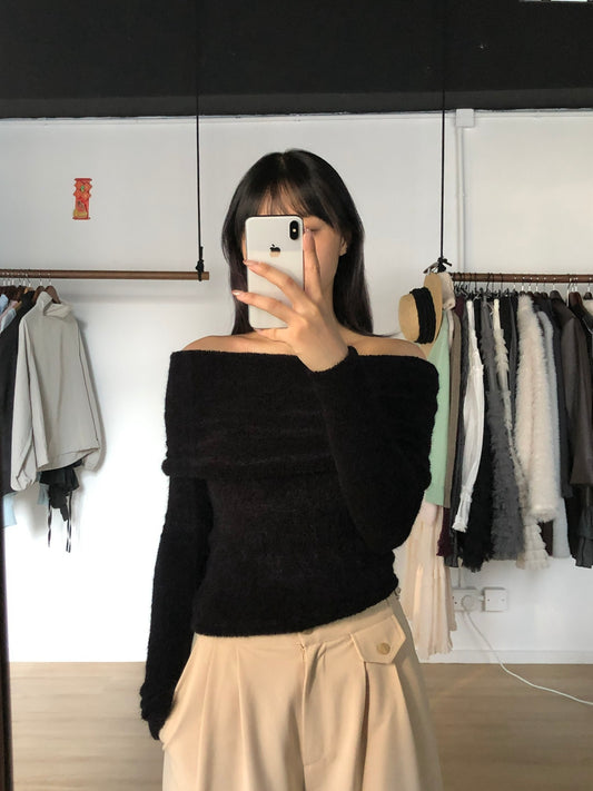 Momo Off Shoulder Top (Black)