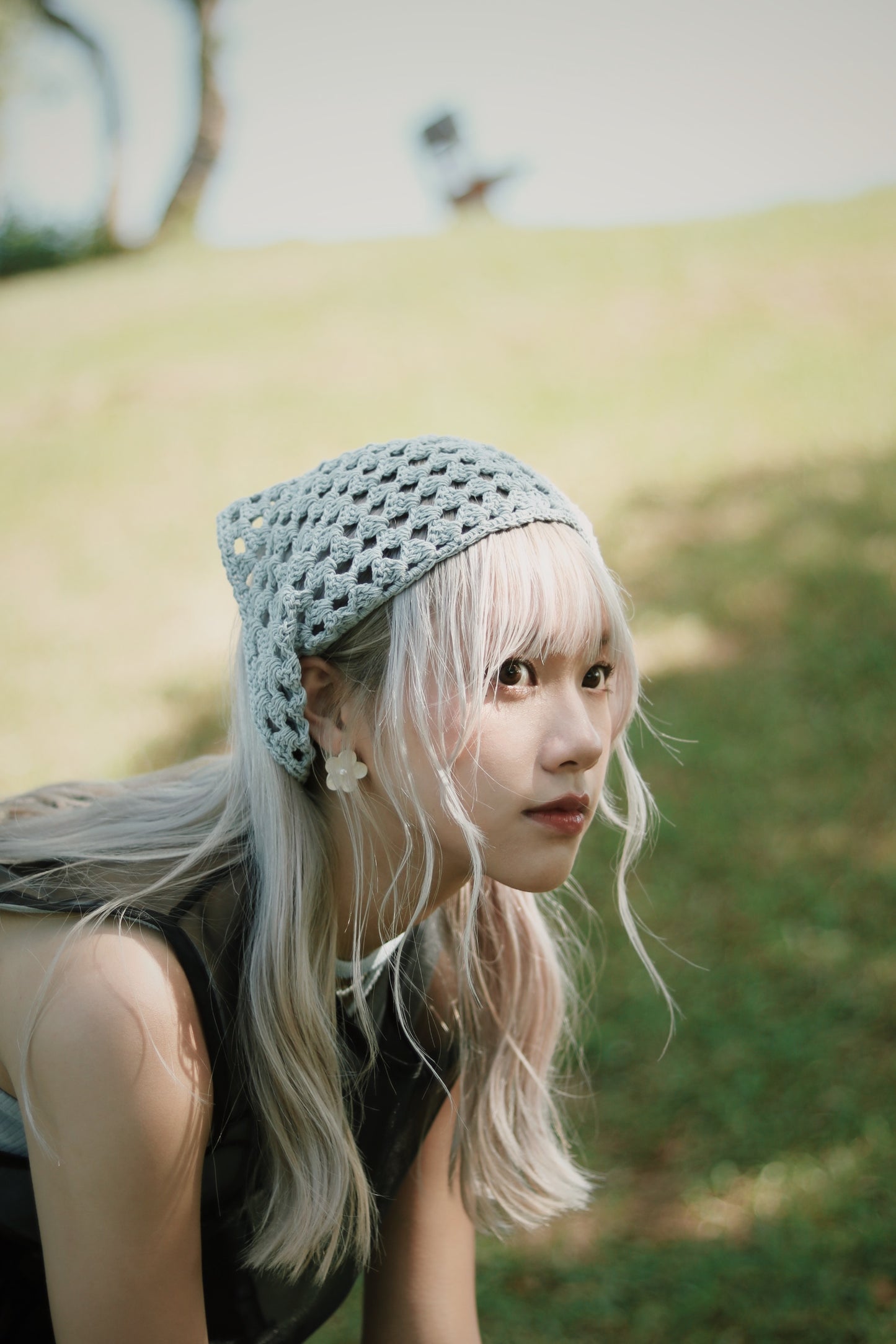 Triangle Head Scarf (Beige/Baby Blue/Black/Red)