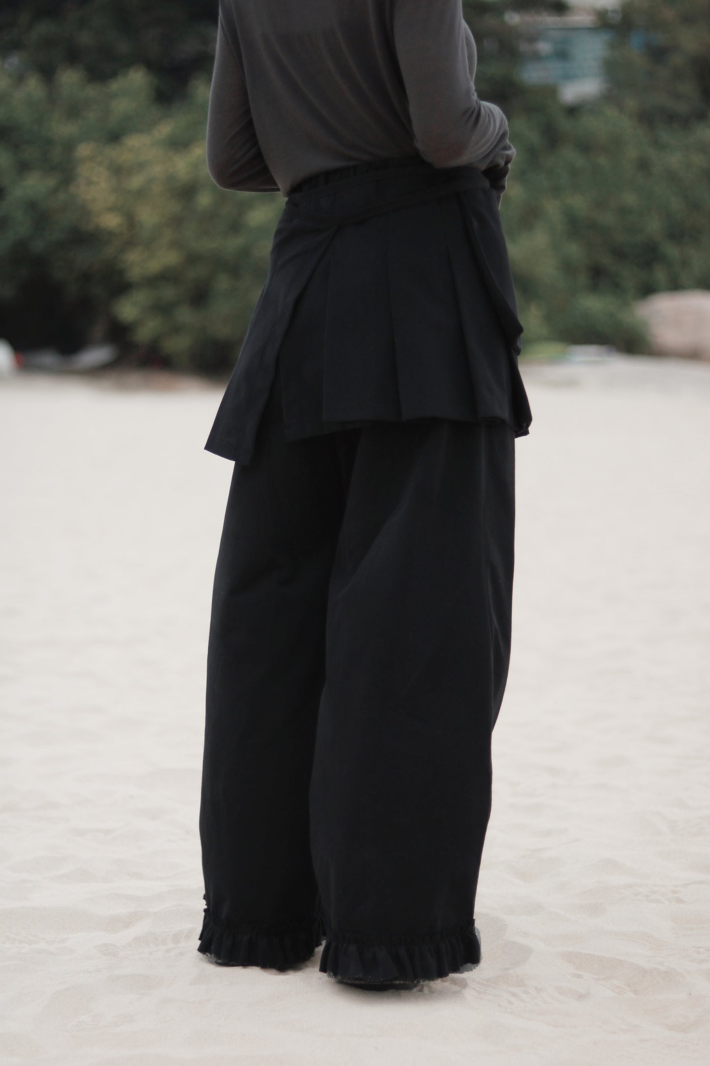 Layered Ruffle Pants (Black)