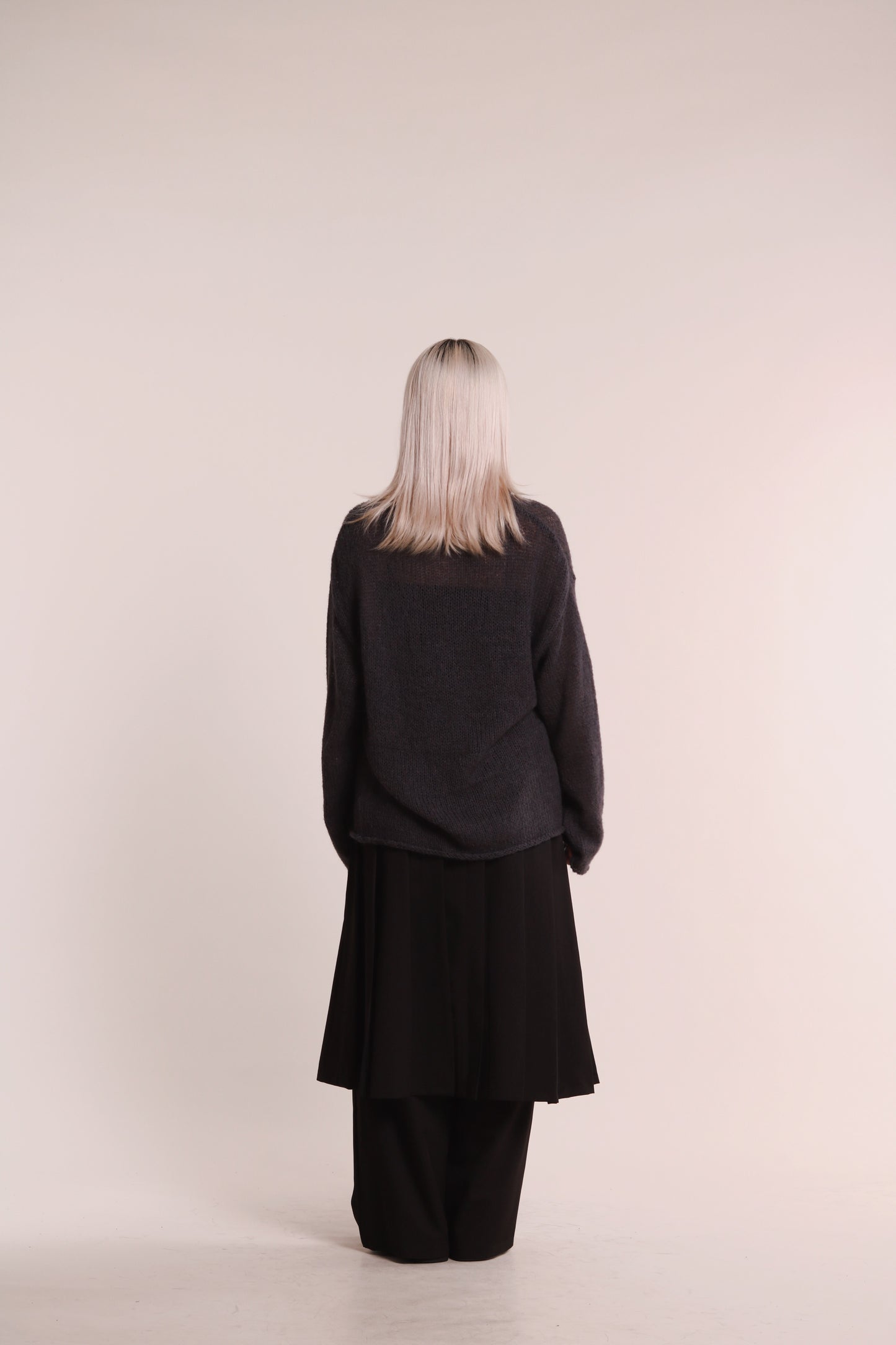 Lazy Sweater (Charcoal)