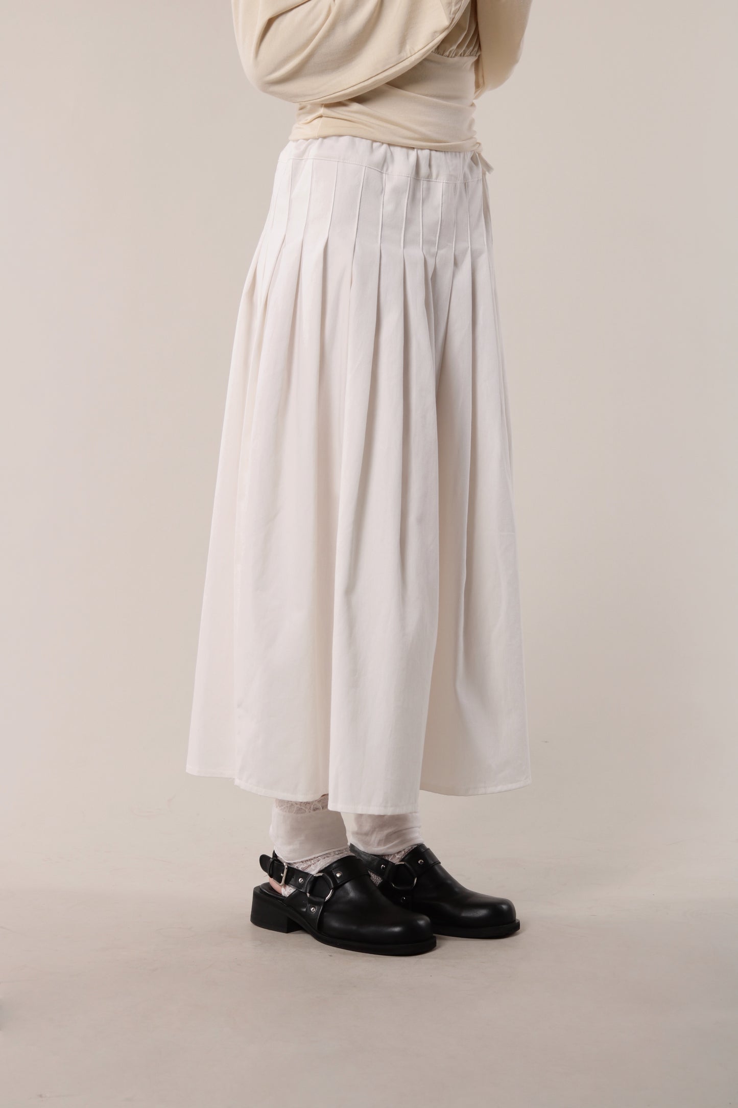 Pleated Skirt (Ivory)