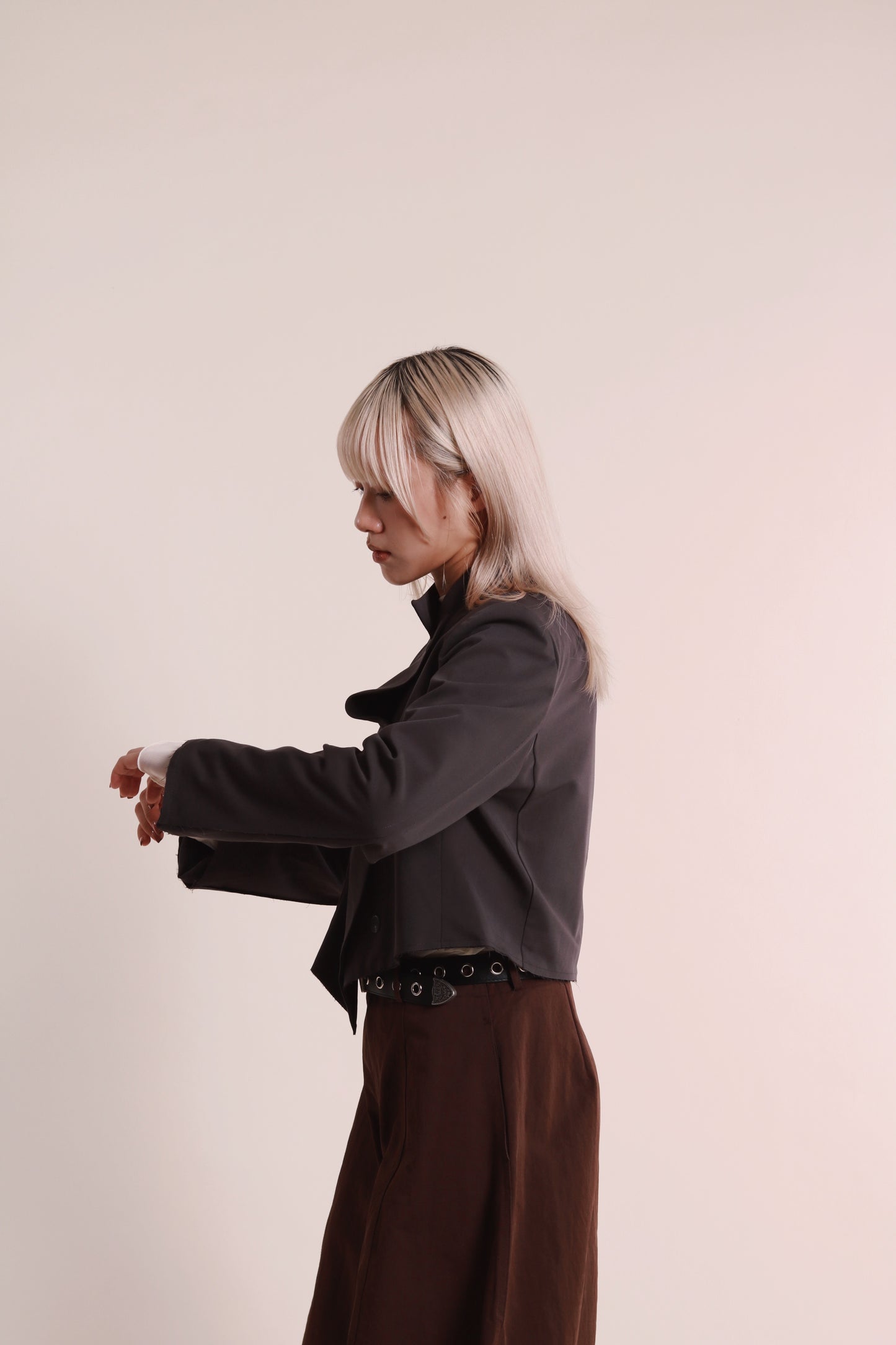 Gentle Pleat Jacket (Charcoal)