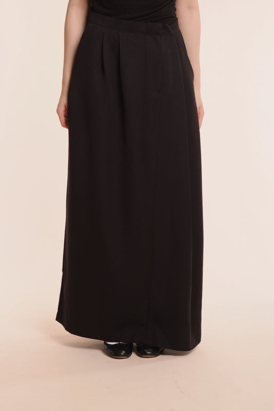 Split Skirt (Black)
