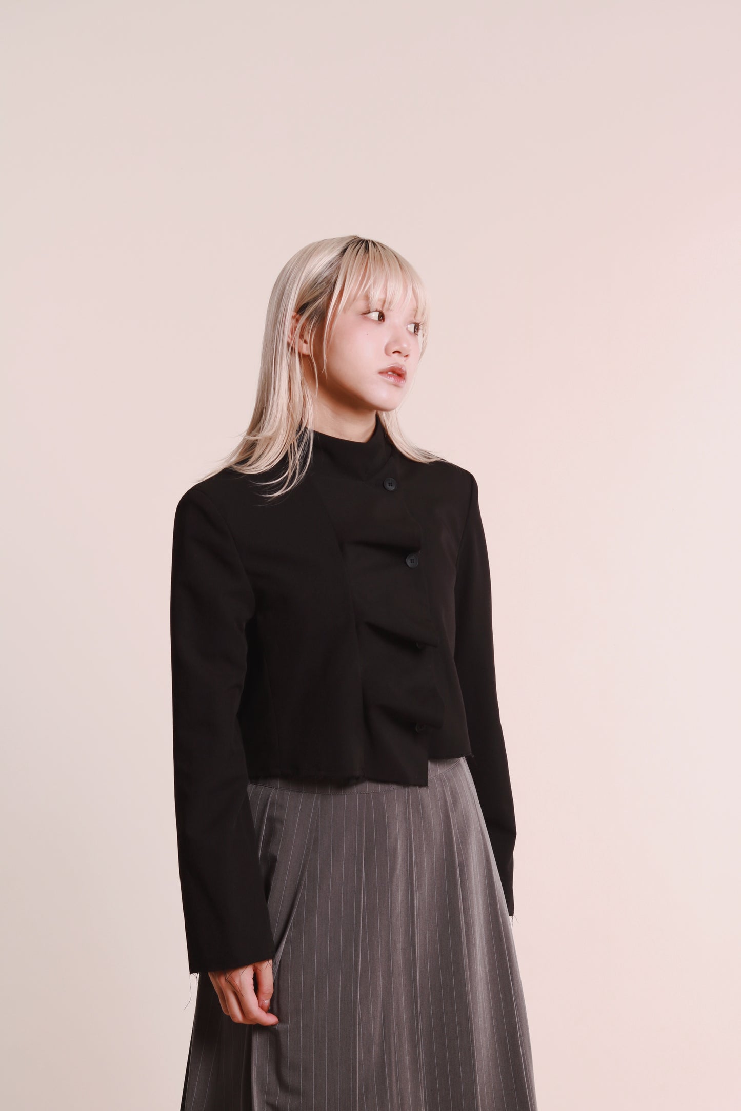 Gentle Pleat Jacket (Black)