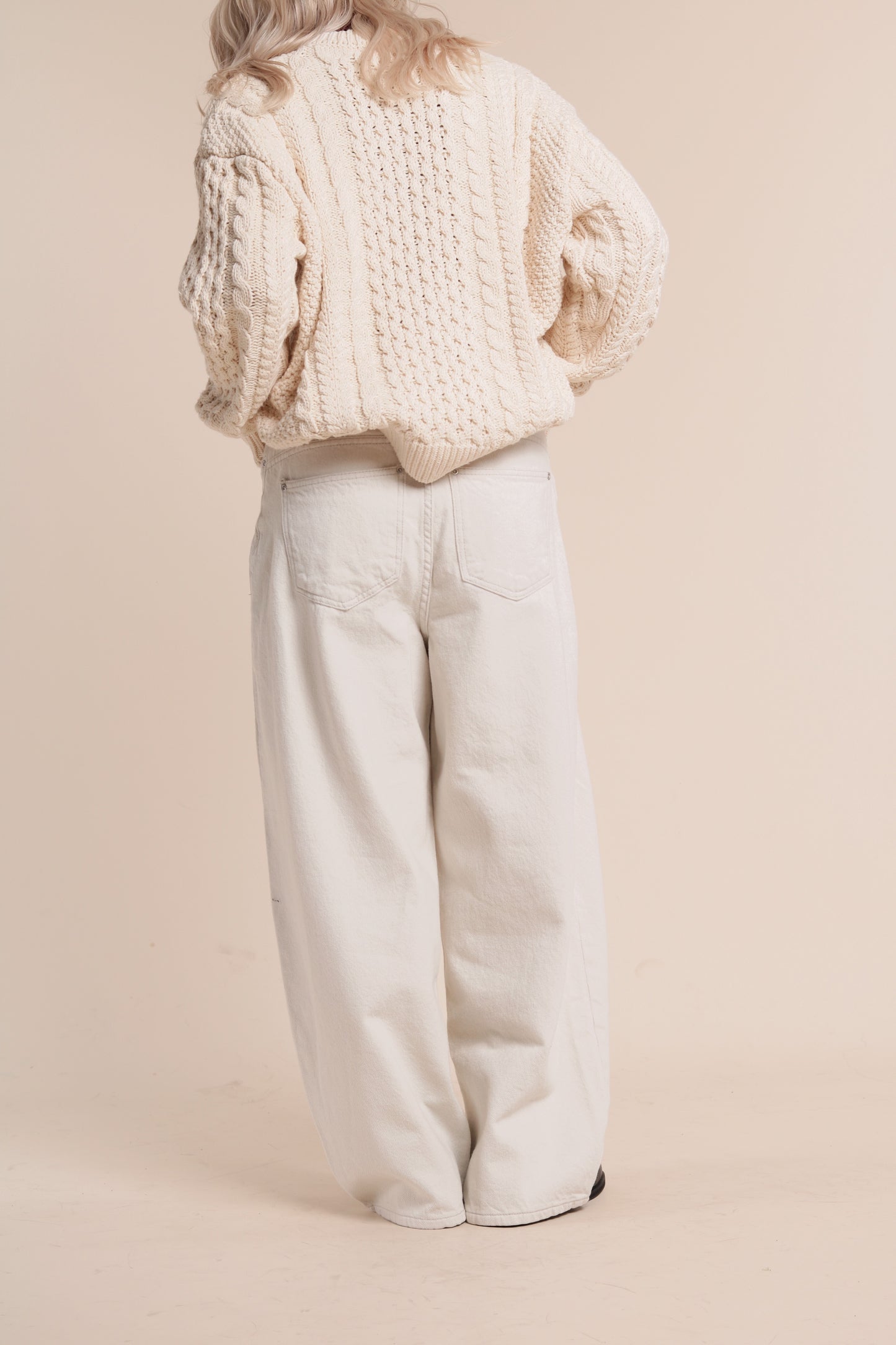 Oversized Cable Knit Sweater (Ivory)
