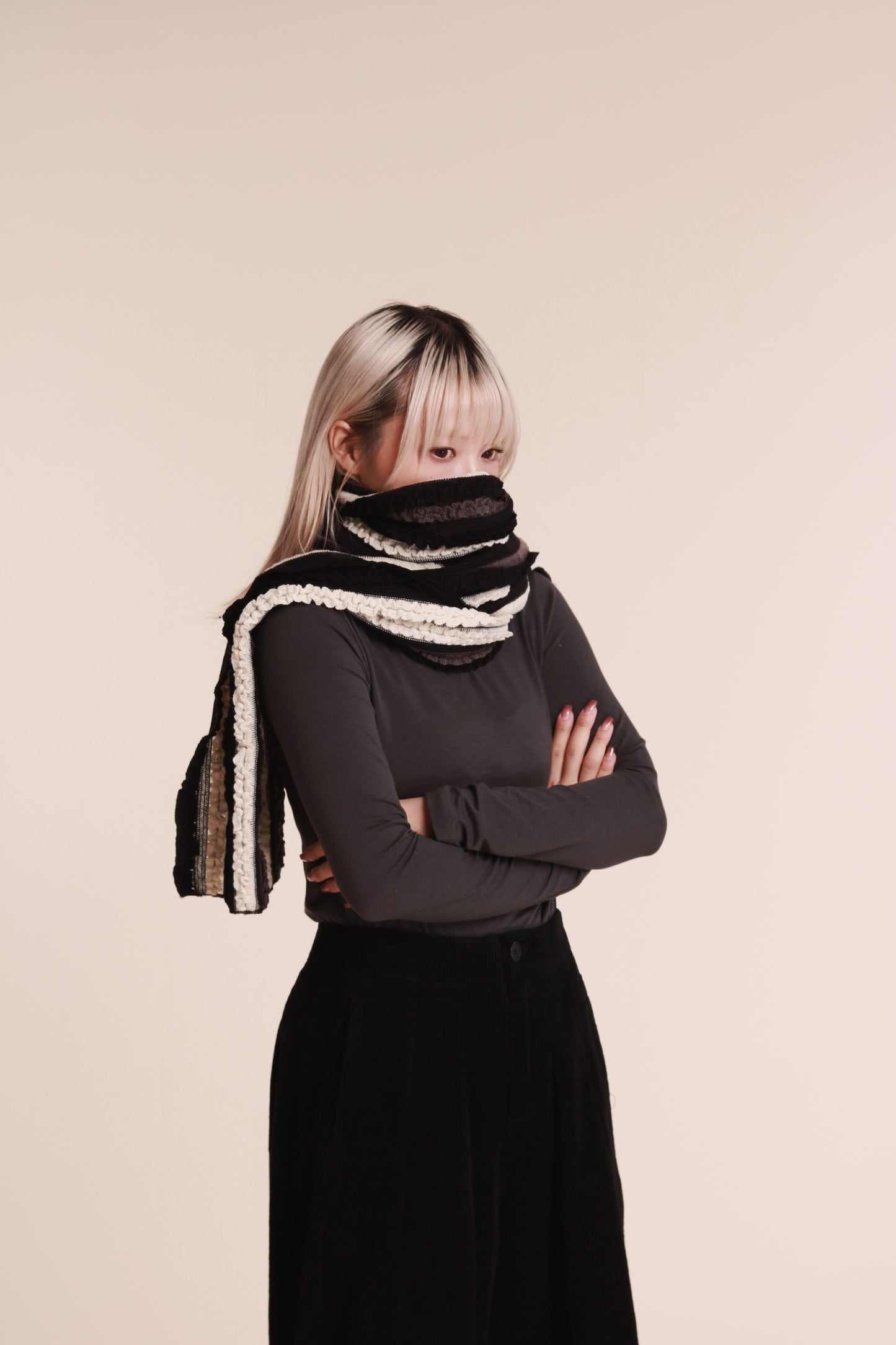 Atwood Scarf (Black)