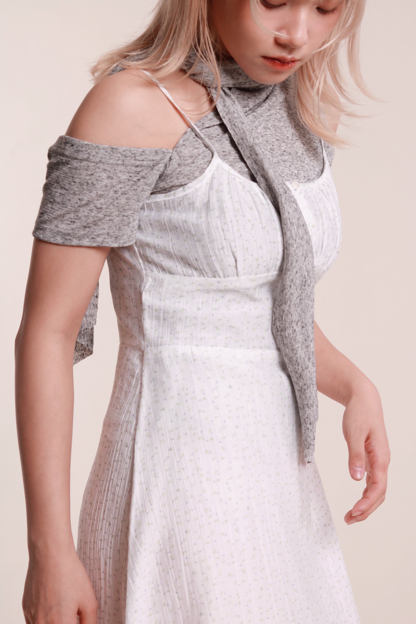 Floral Sleeveless Dress (White)