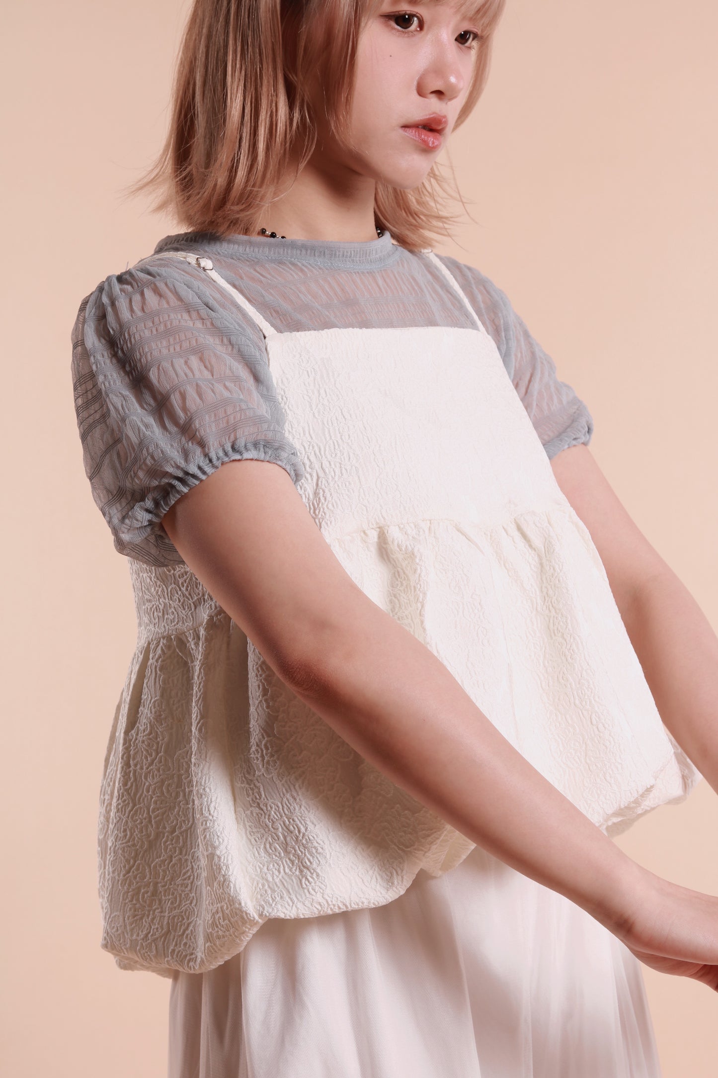 Bubble Pudding Sleeveless Top (White)