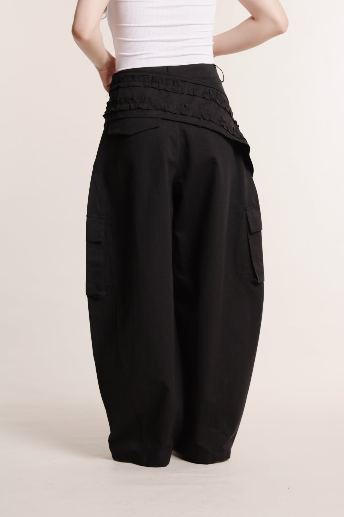 Ruffle Belt Pants (Black)