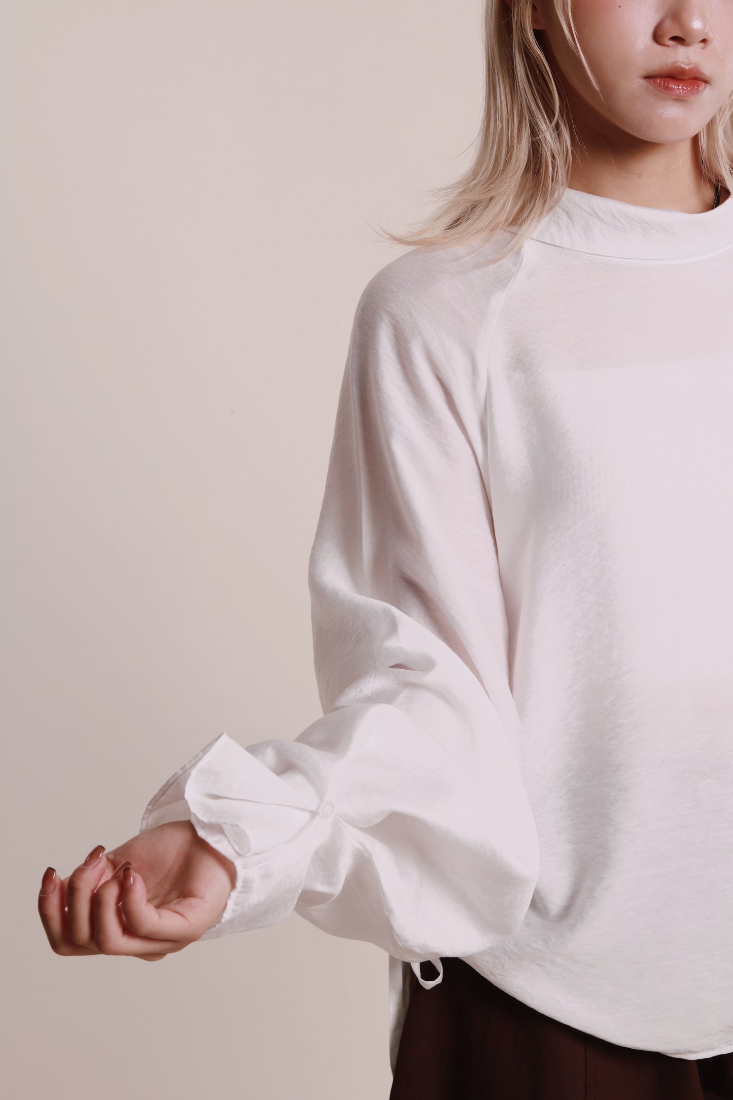 Doll Gathered Blouse (White)