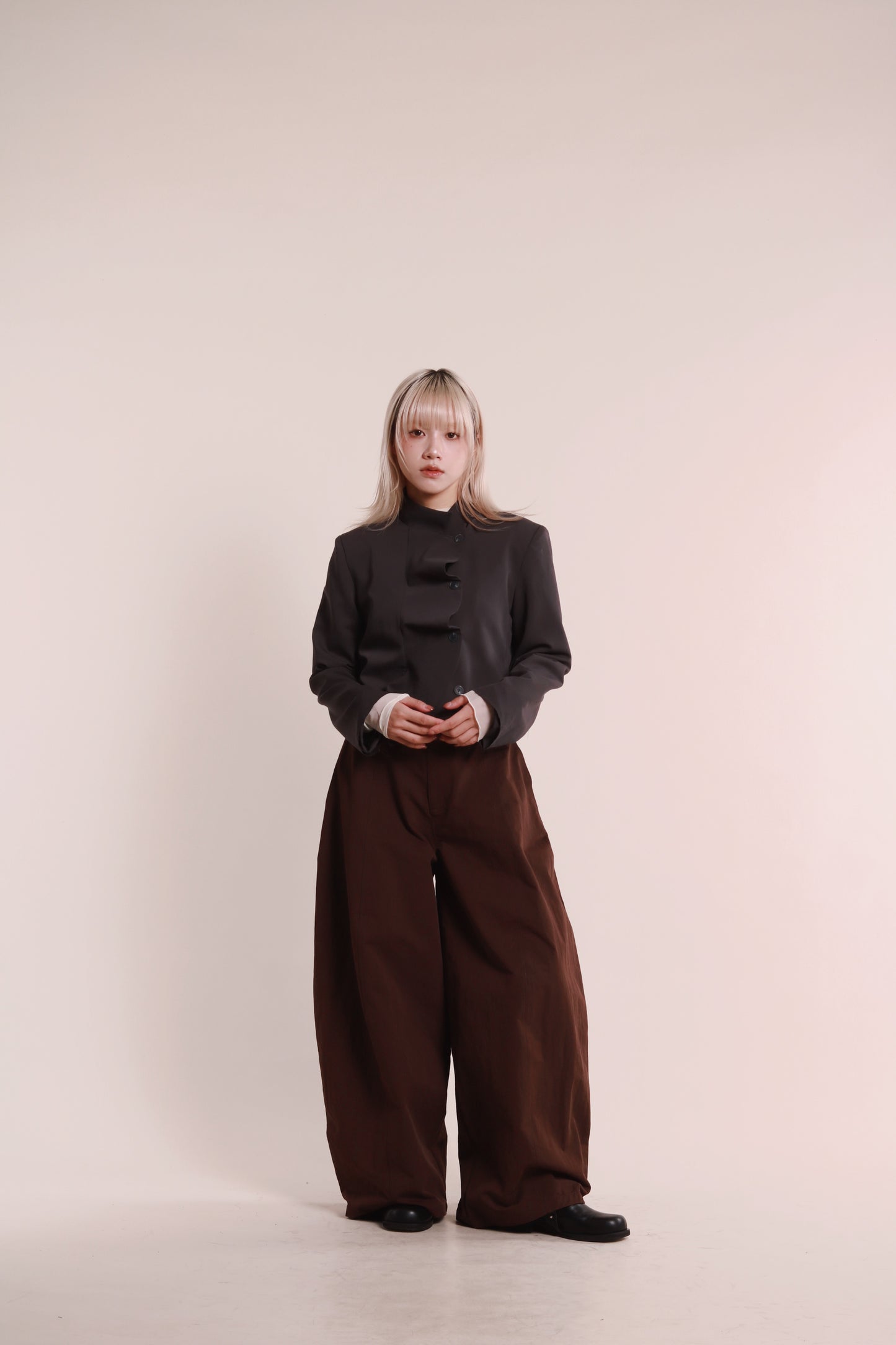 Gentle Pleat Jacket (Charcoal)