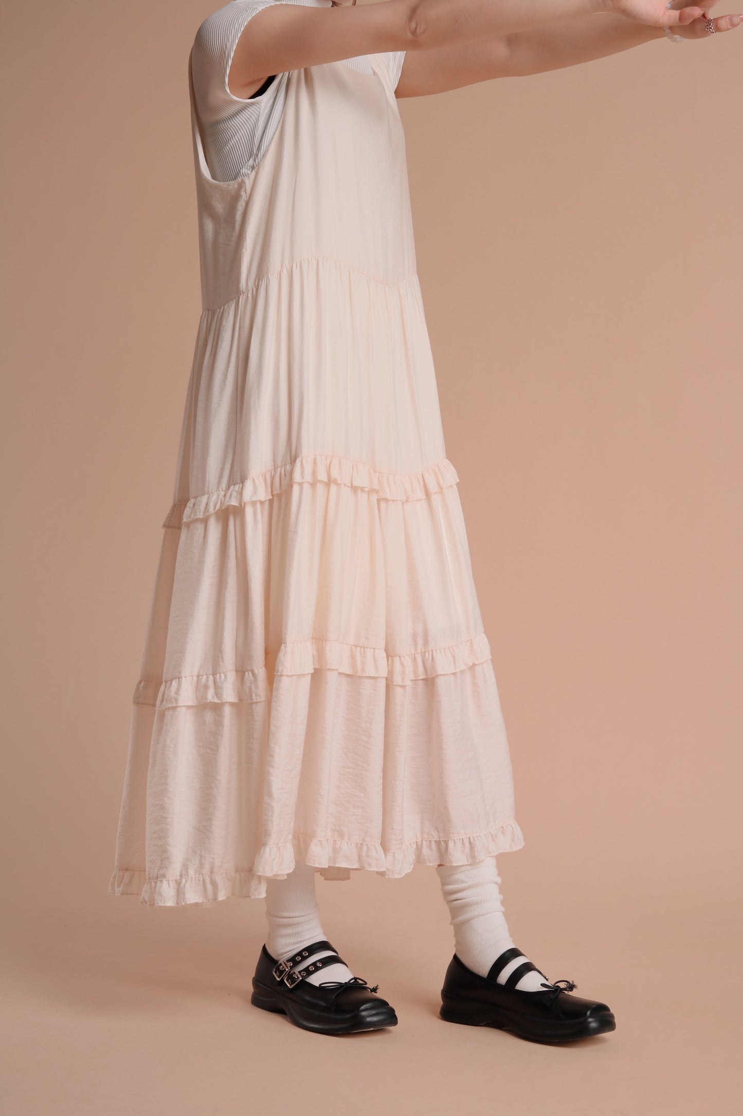 Alva Ruffle Dress (Ivory)