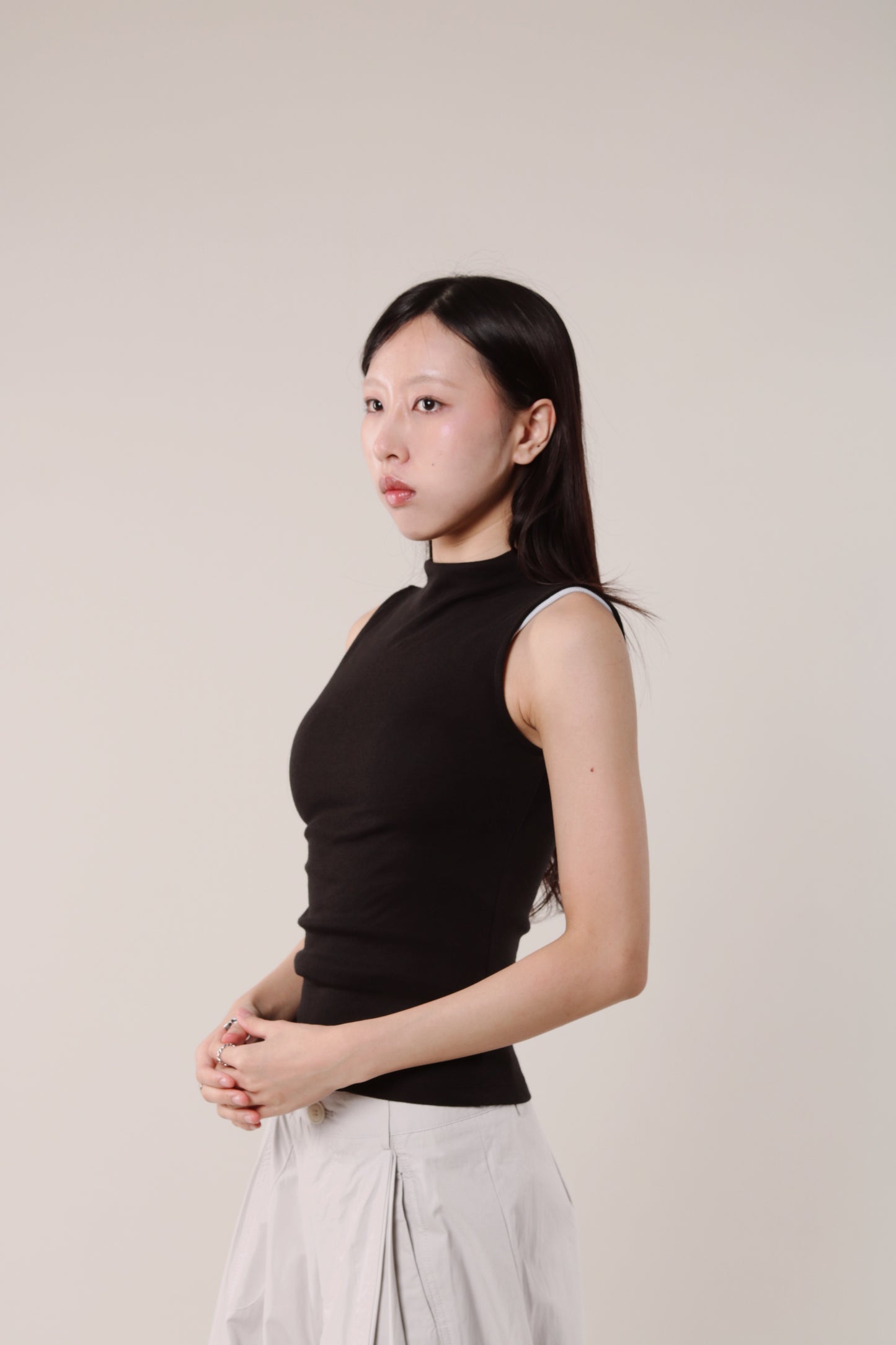 Mock Neck Sleeveless Top (Black)