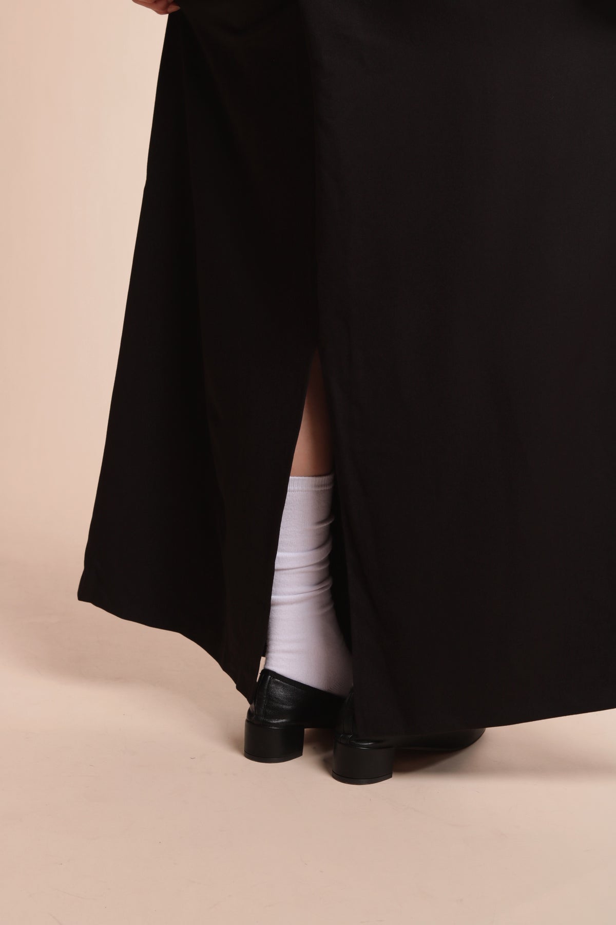 Split Skirt (Black)