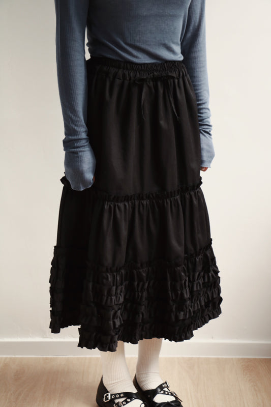 Retro Ruffle Skirt (Black)