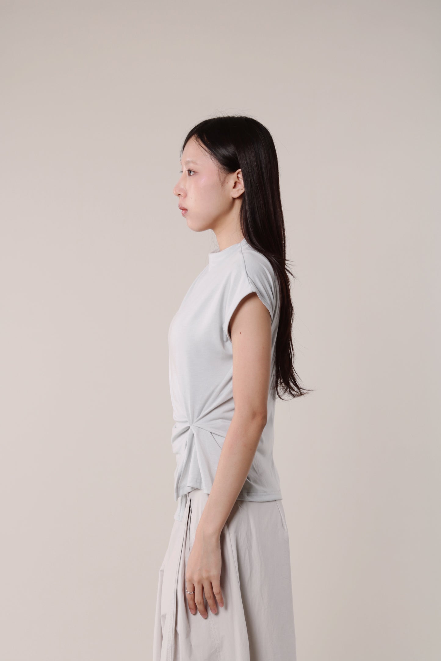 Borg Gathered Tee (Light Grey)