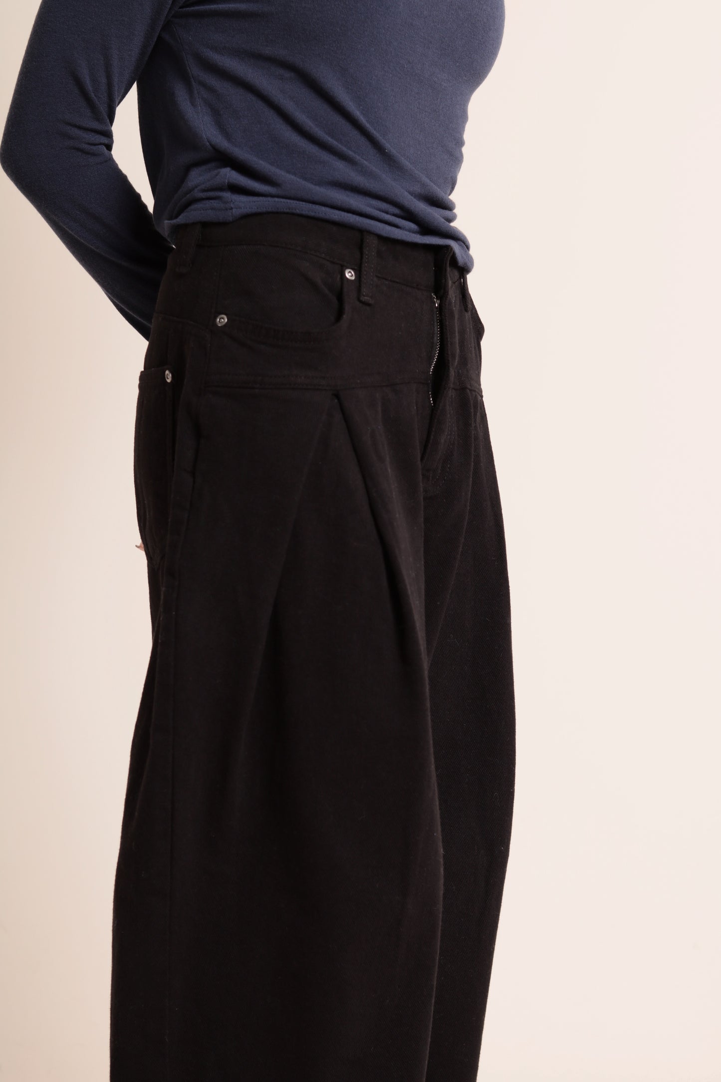 Nolan Pleat Pants (Black)