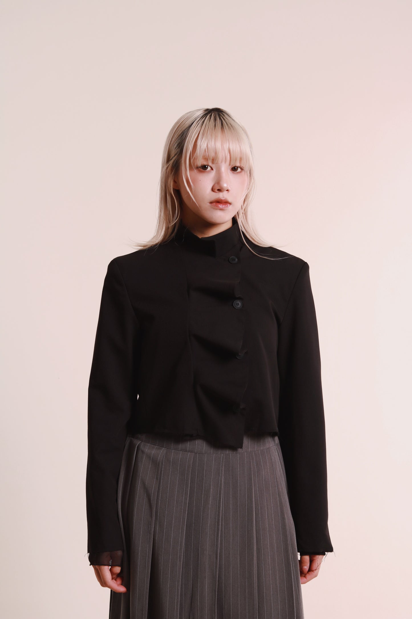 Gentle Pleat Jacket (Black)