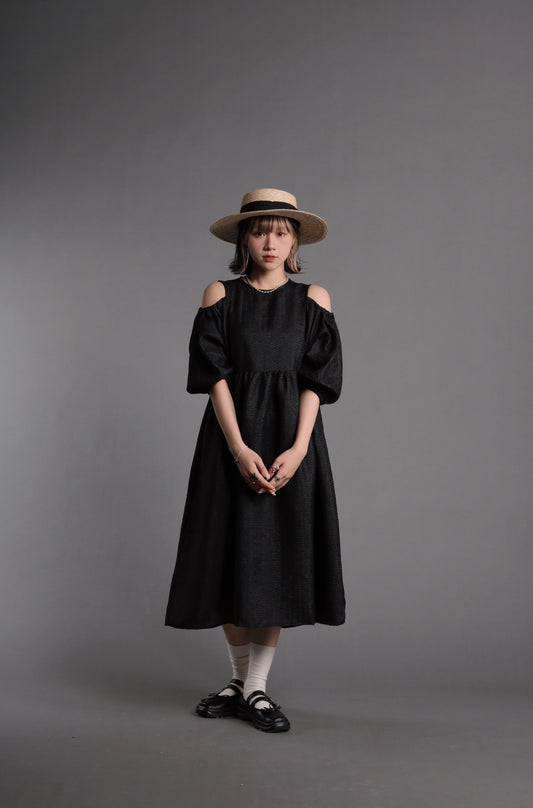Doll Cold Shoulder Dress (Black)