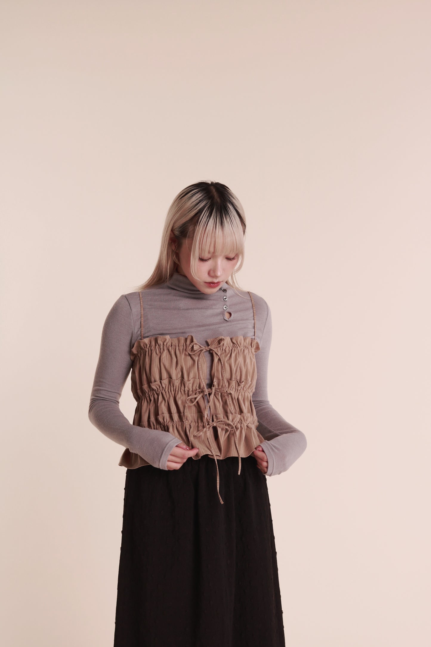 Gathered Ribbon Sleeveless Top (Beige)