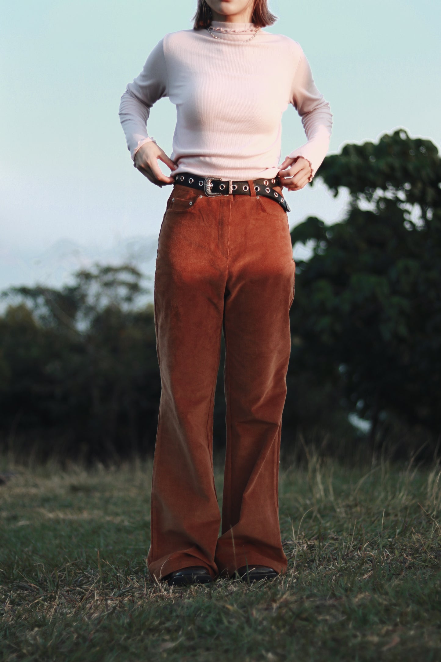 Corduroy Bootcut Pants (Brown)