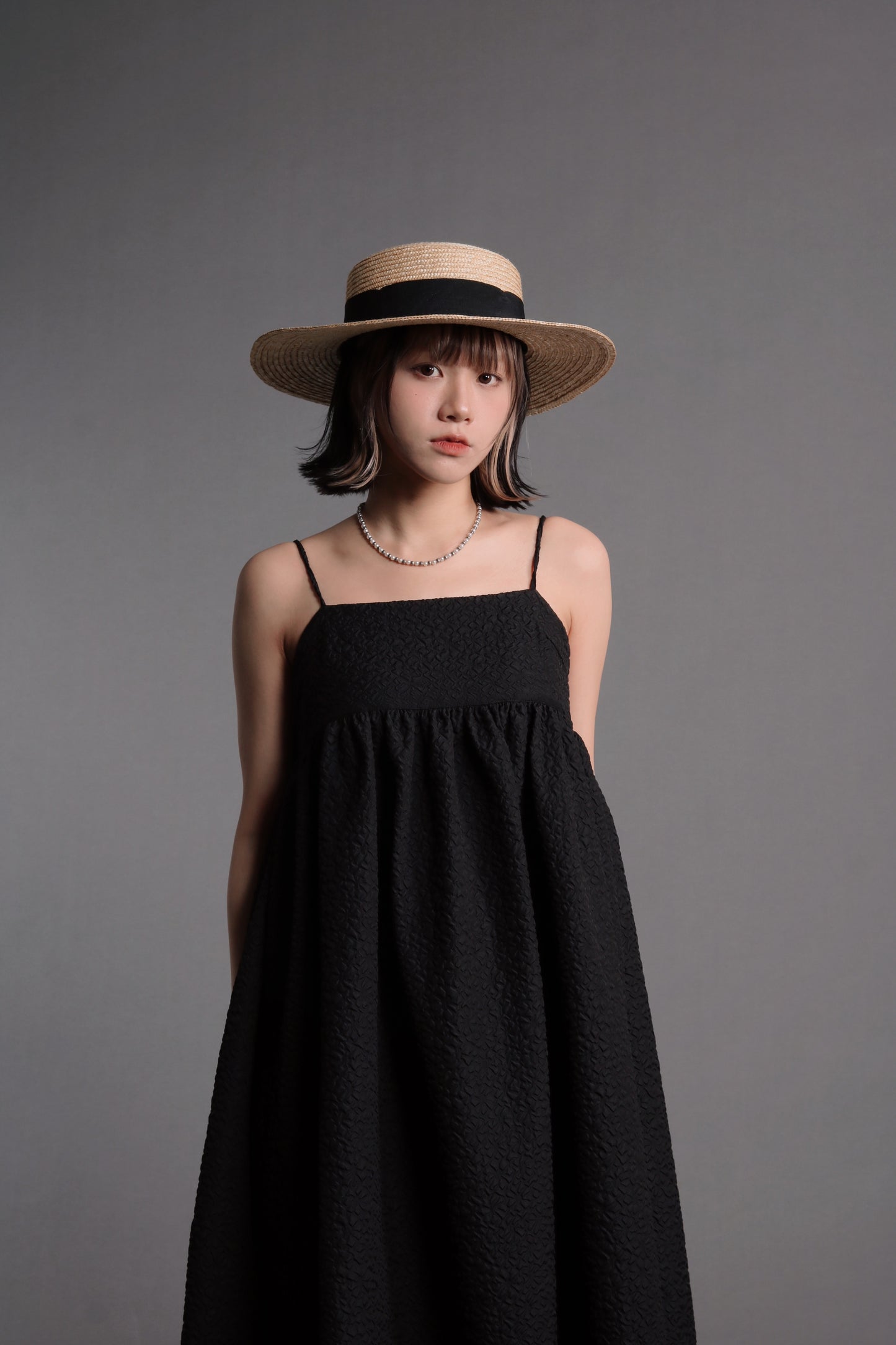 Textured Sleeveless Dress (Black)