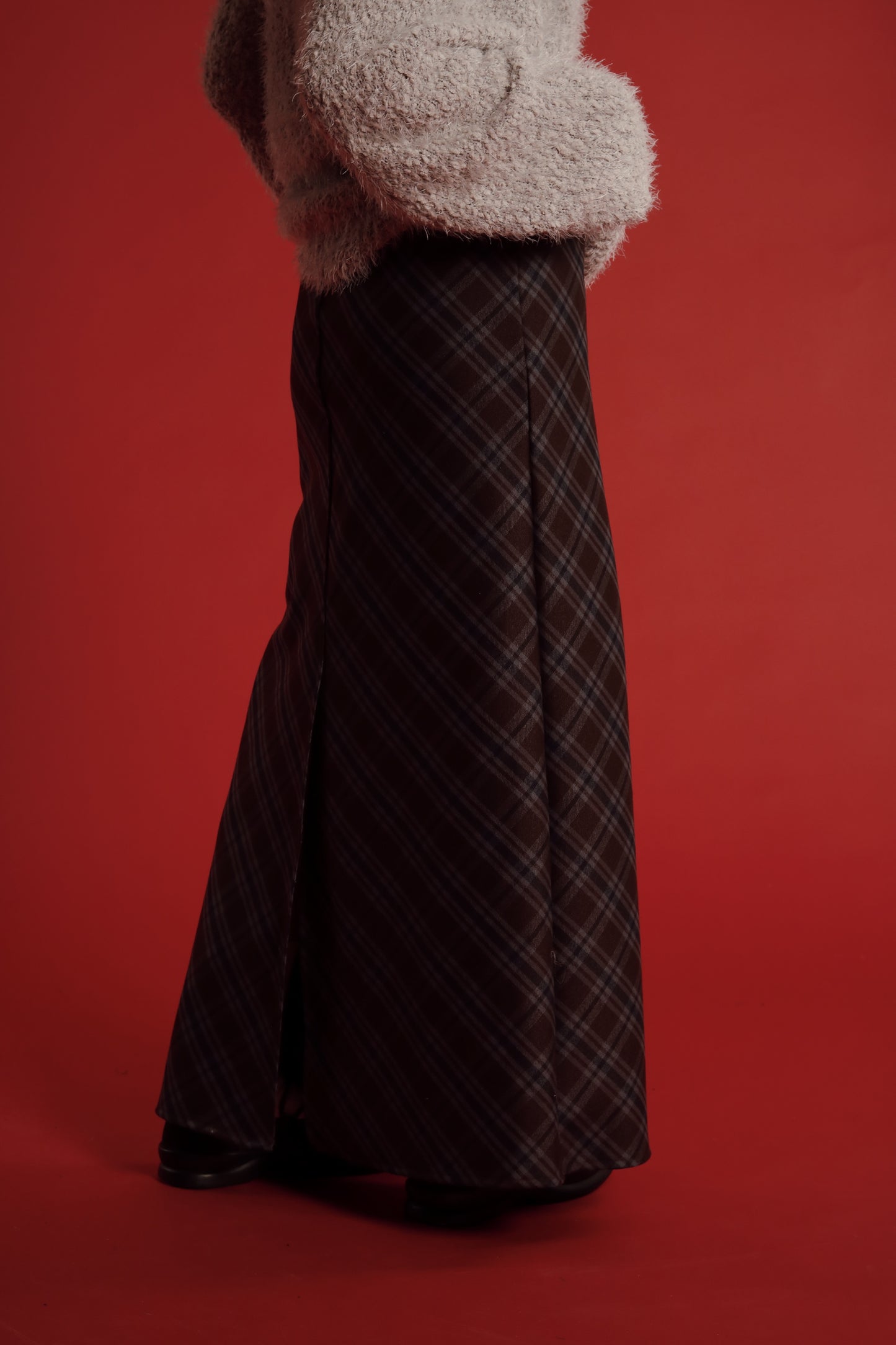 Checkered Slit Skirt (Brown)