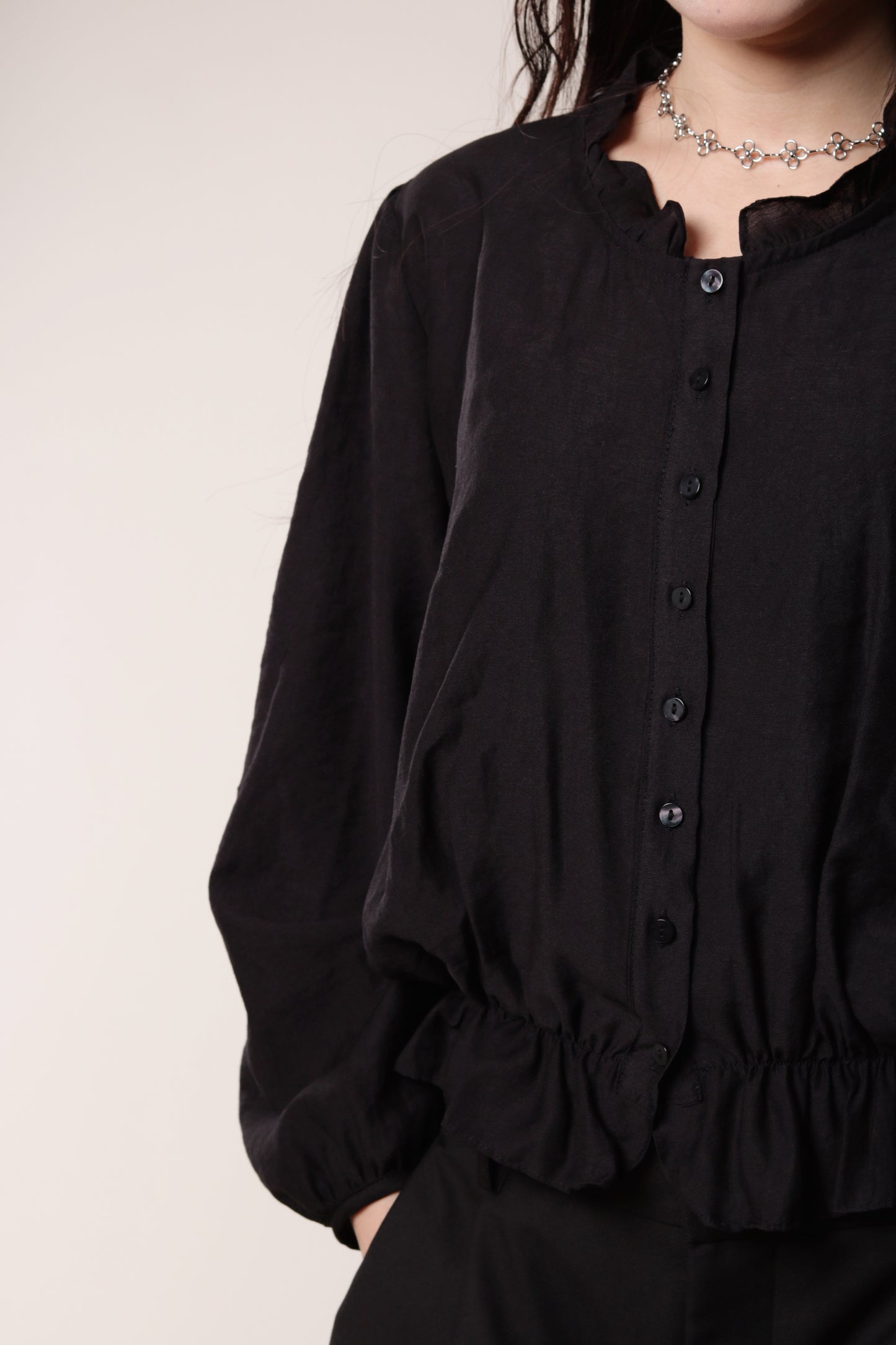 Retro Ruffle Shirt (Black)