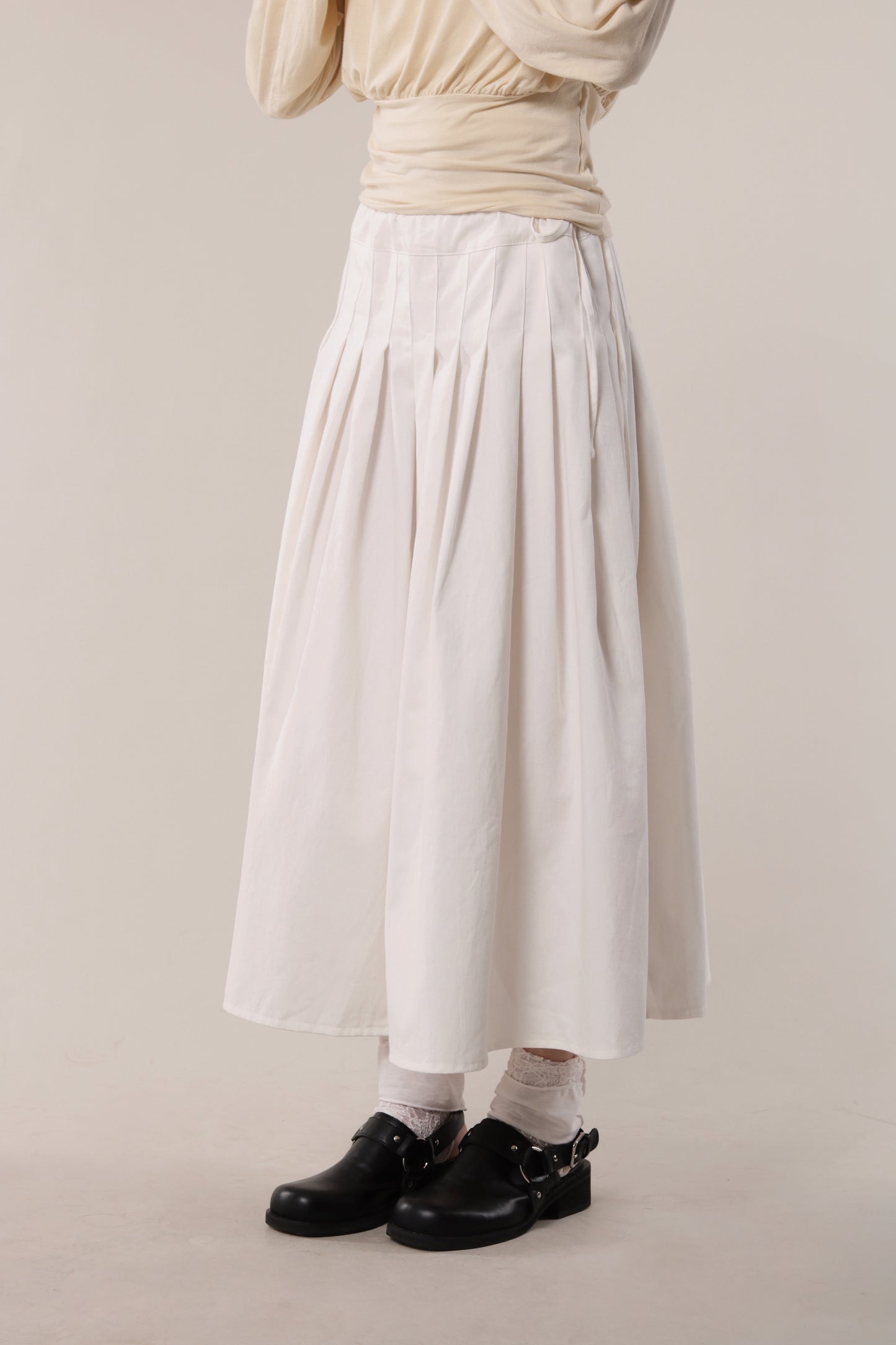 Pleated Skirt (Ivory)