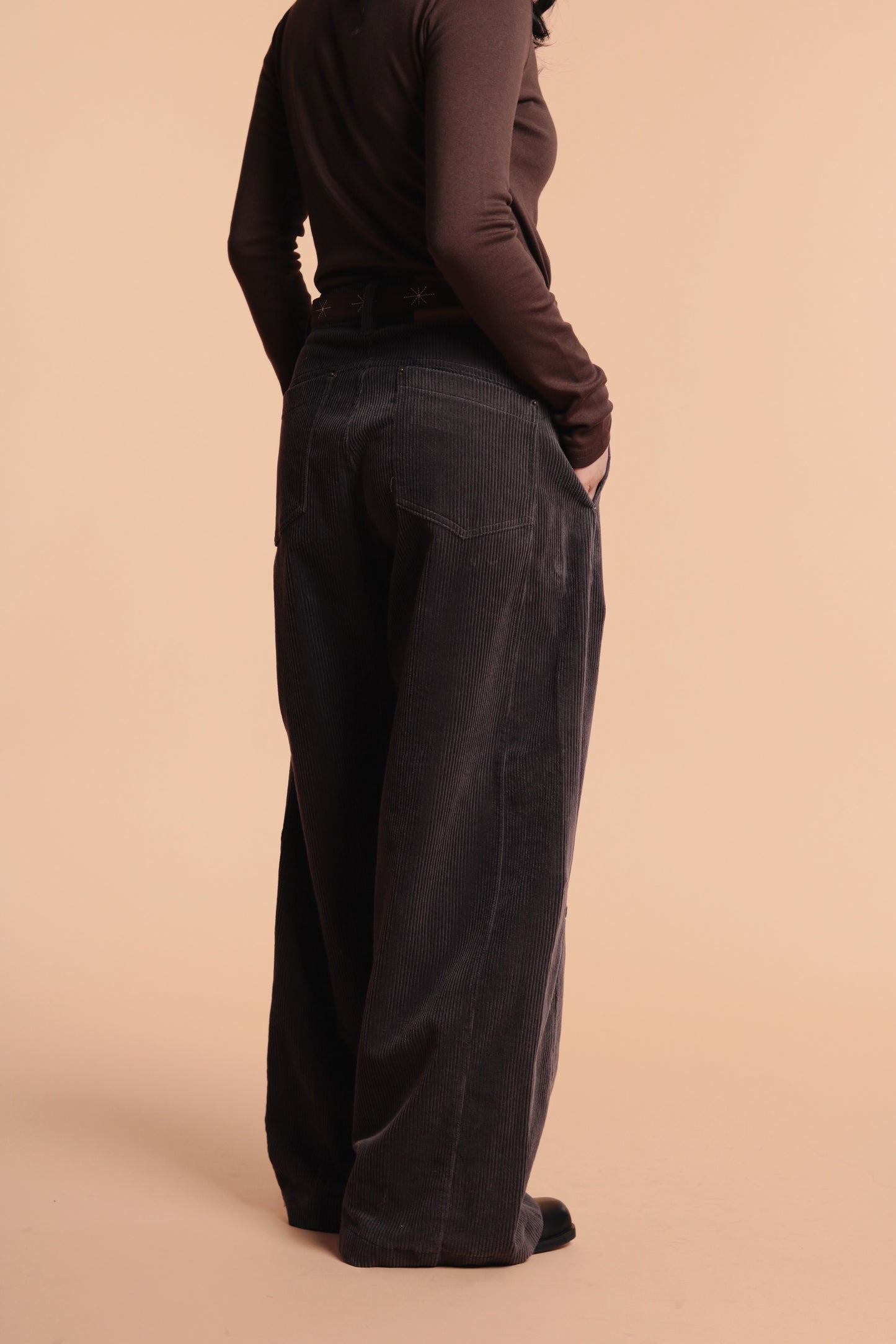 Marie Corduroy Pants (Charcoal)